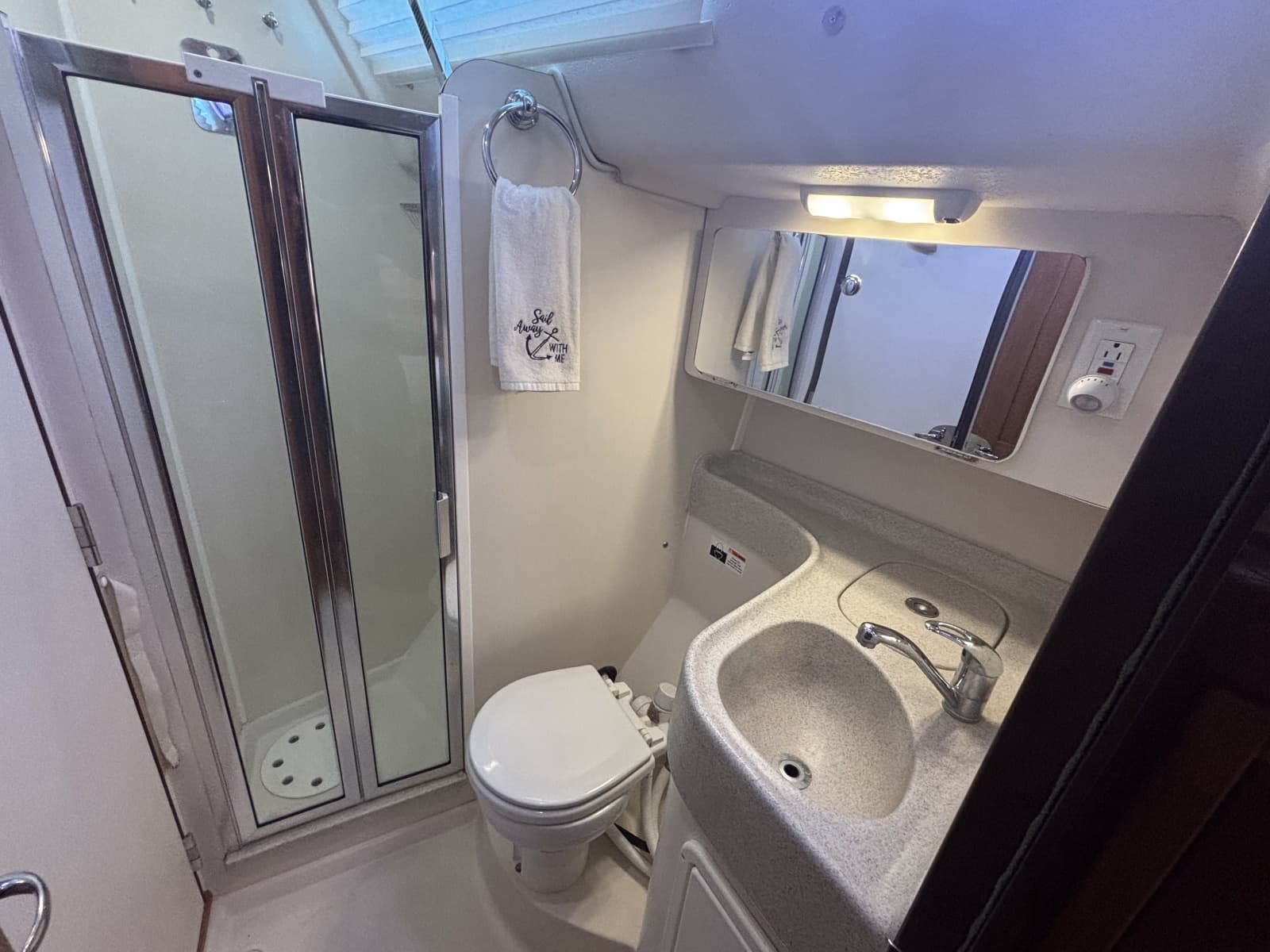 2007 Catalina 387 - Photo 35