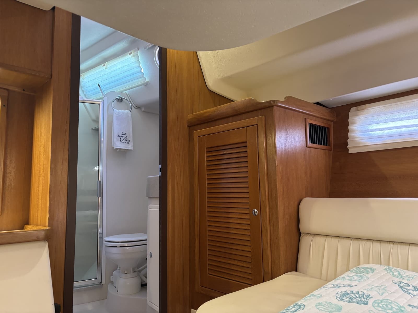 2007 Catalina 387 - Photo 45
