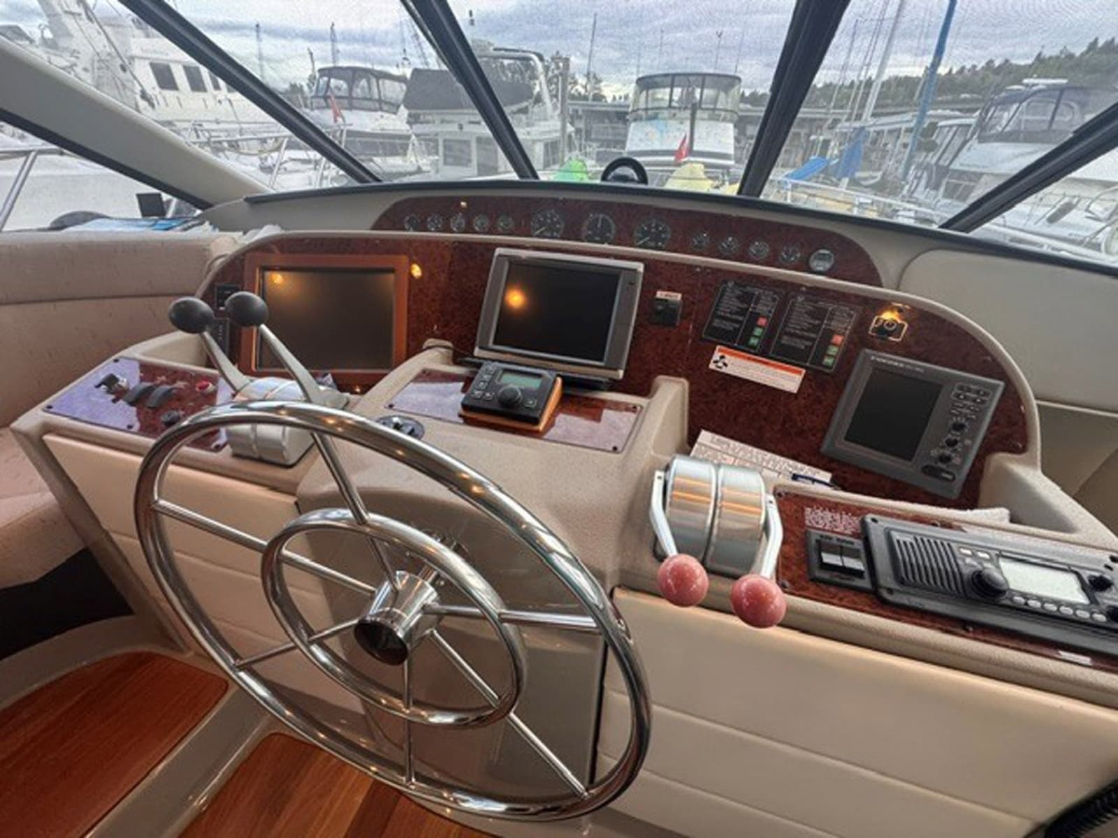 2000 Bayliner 5288 Pilot House Motoryacht - Photo 16