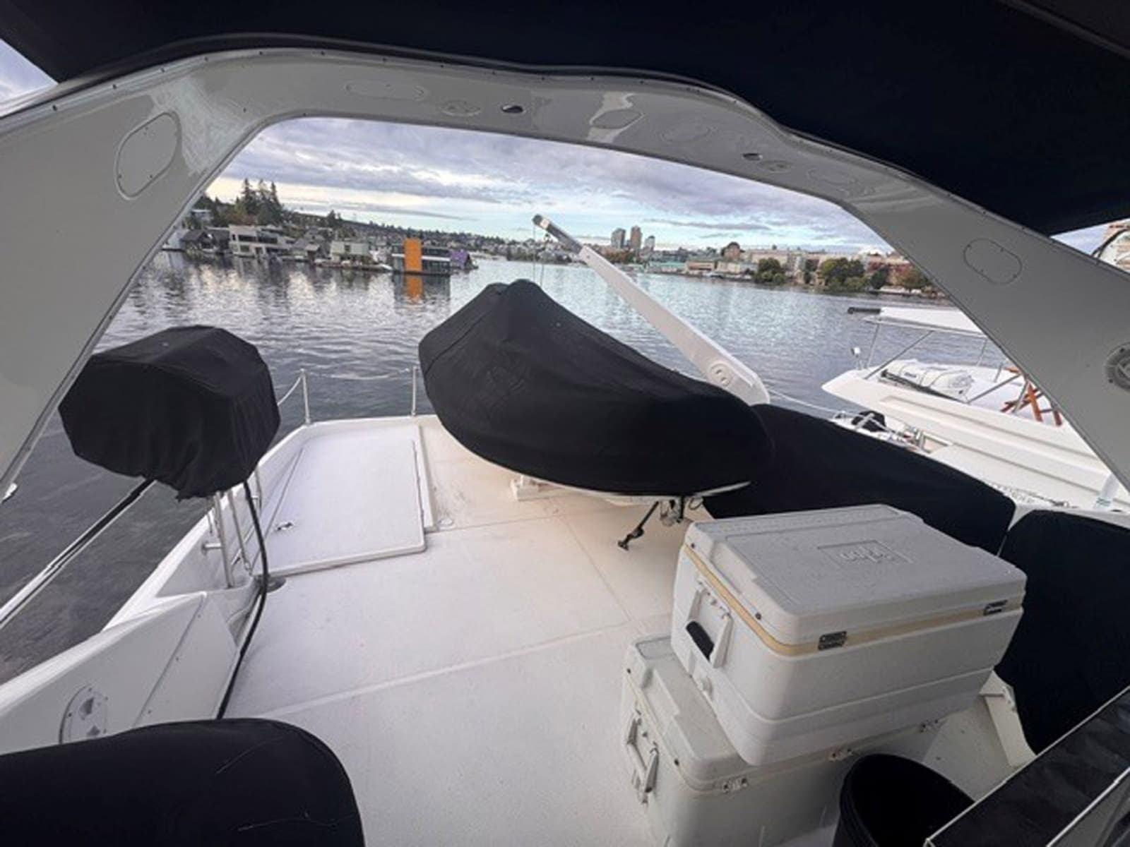 2000 Bayliner 5288 Pilot House Motoryacht - Photo 10