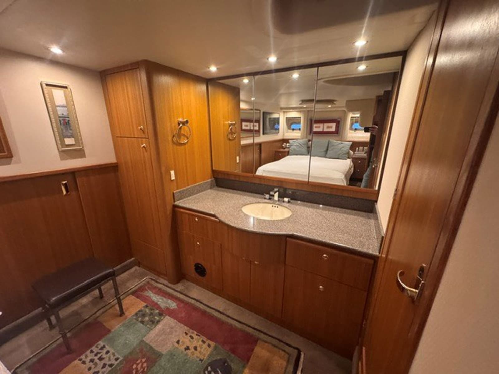 2000 Bayliner 5288 Pilot House Motoryacht - Photo 31