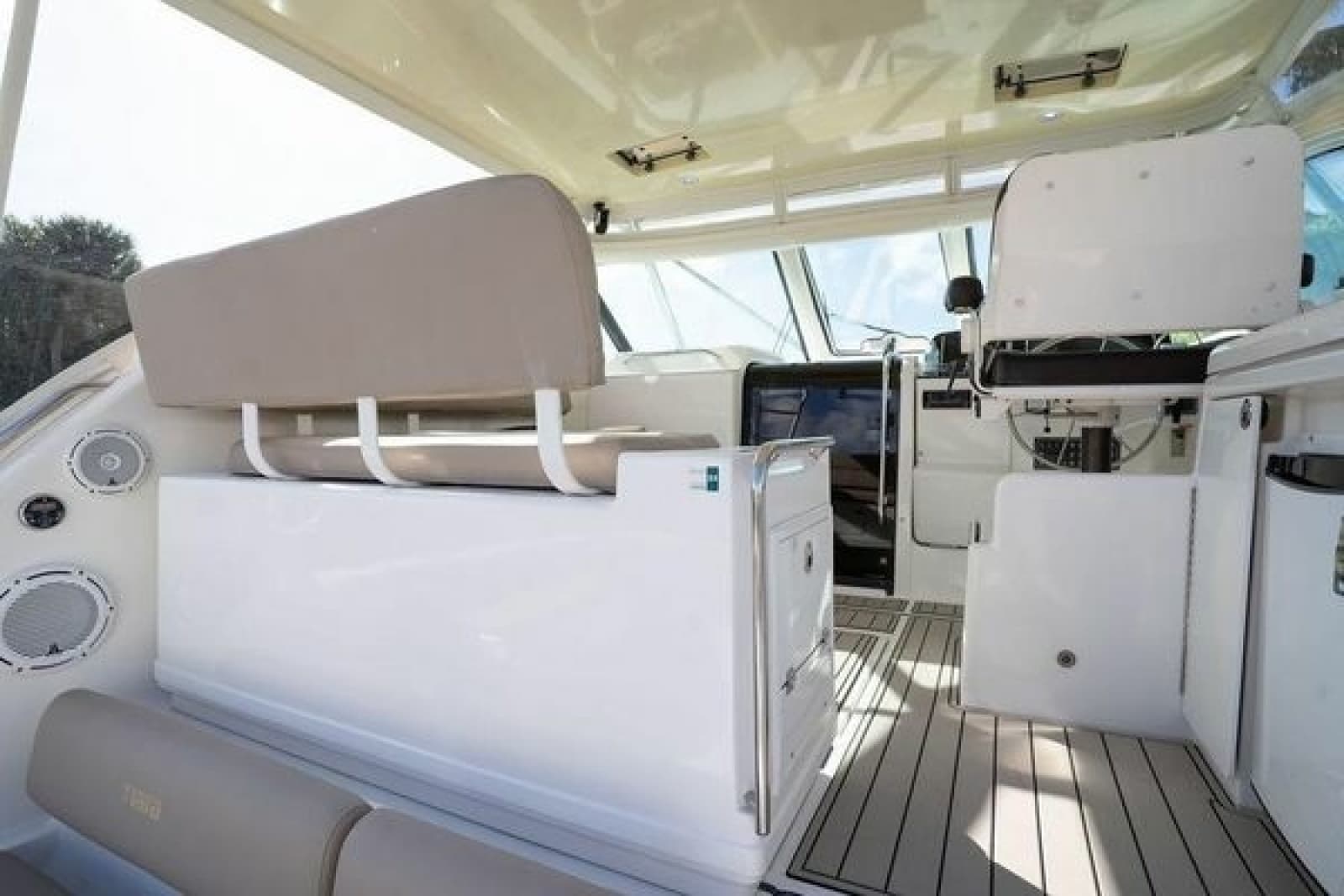 2005 Tiara Yachts 4200 Open - Photo 14