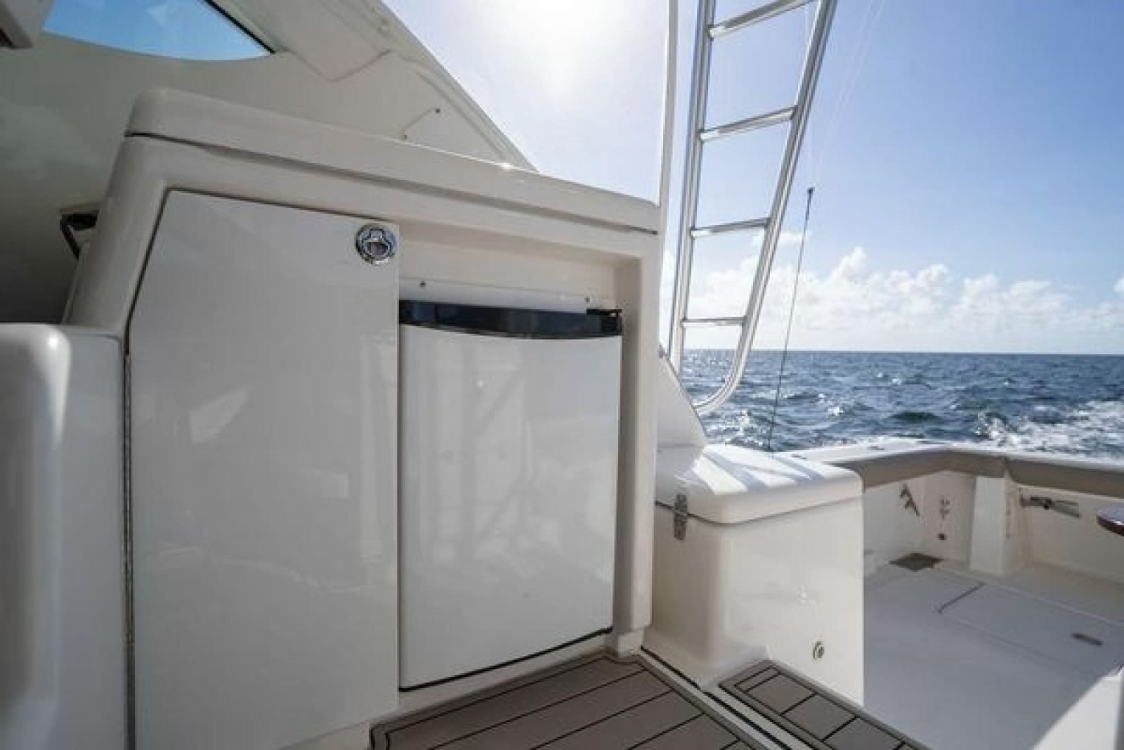 2005 Tiara Yachts 4200 Open - Photo 17