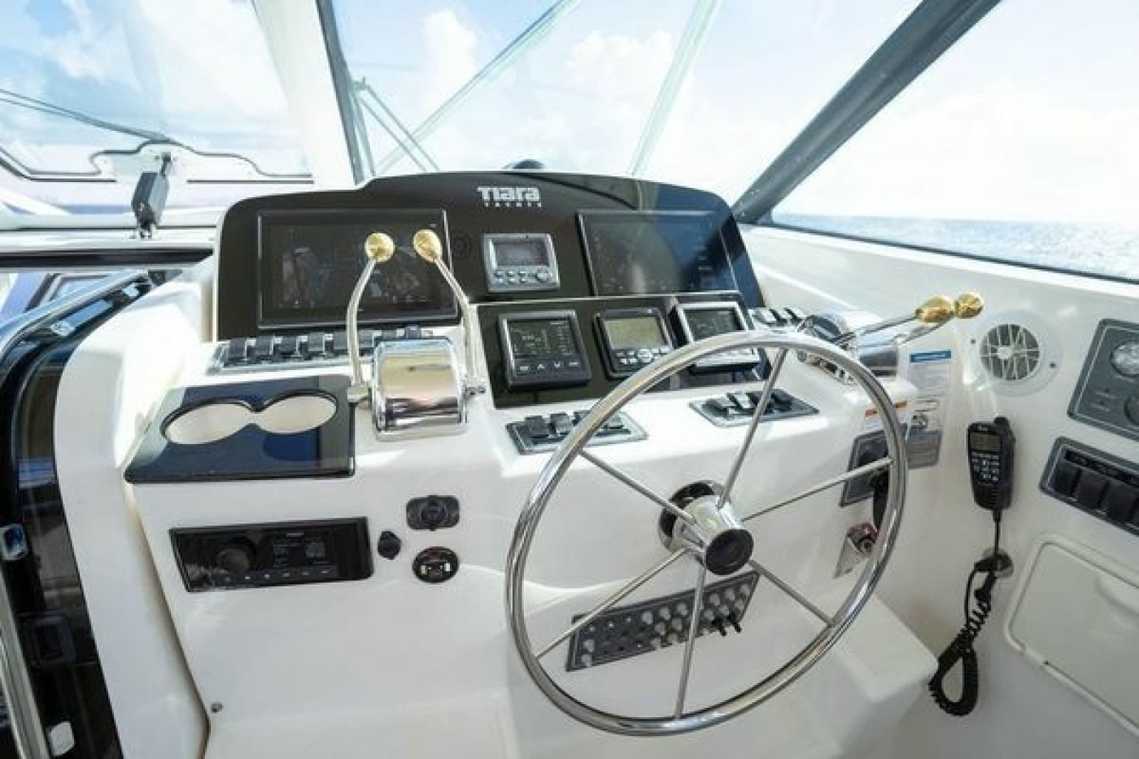 2005 Tiara Yachts 4200 Open - Photo 19