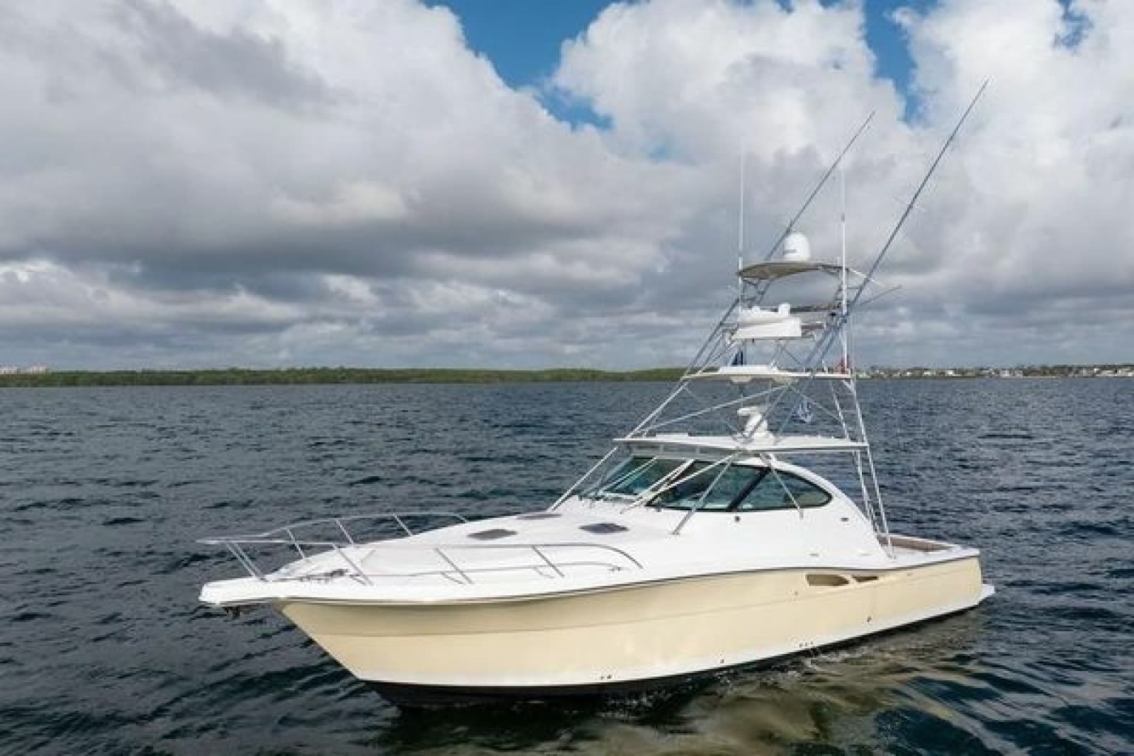 2005 Tiara Yachts 4200 Open - Photo 3
