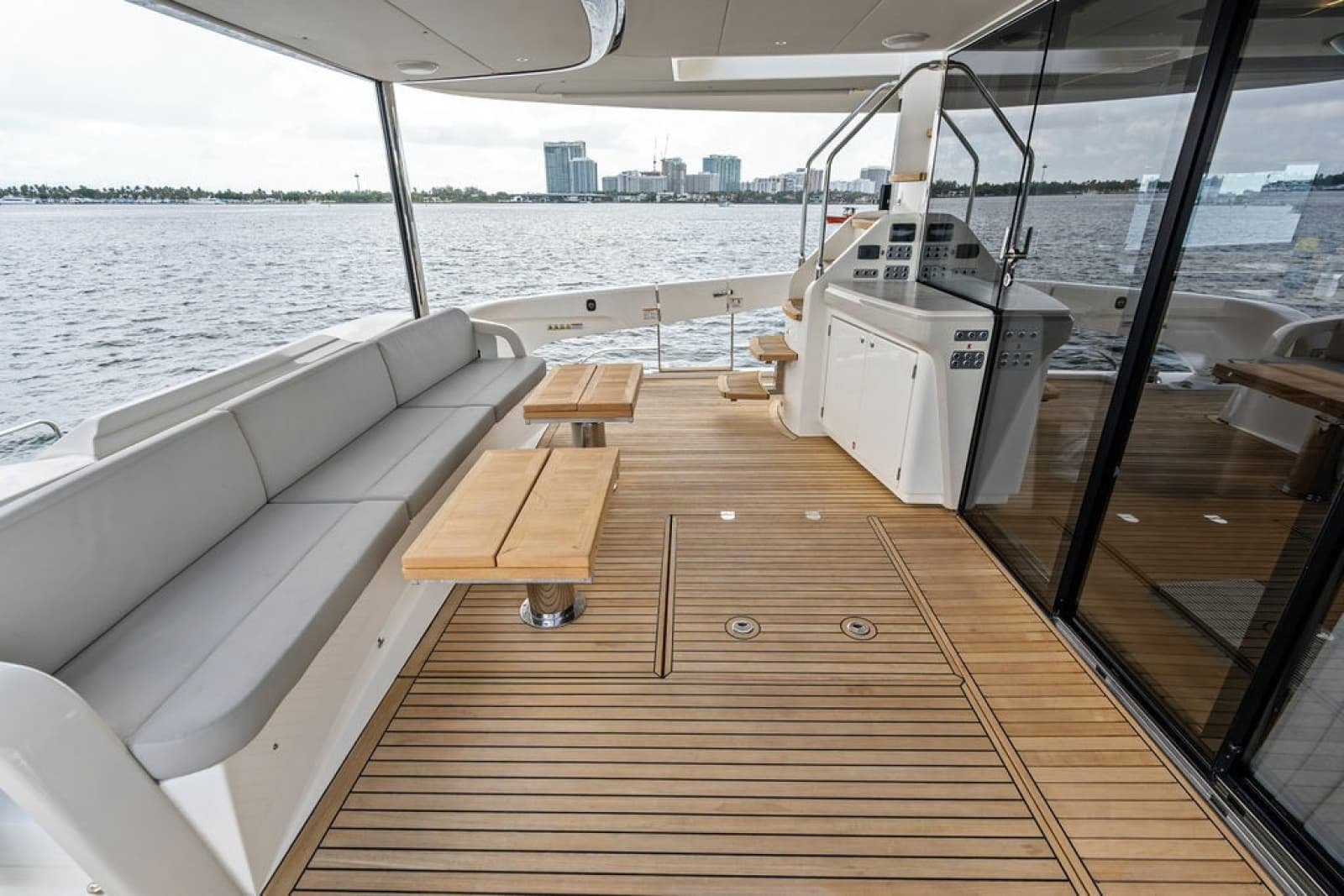2023 Absolute Navetta 64 - Photo 41