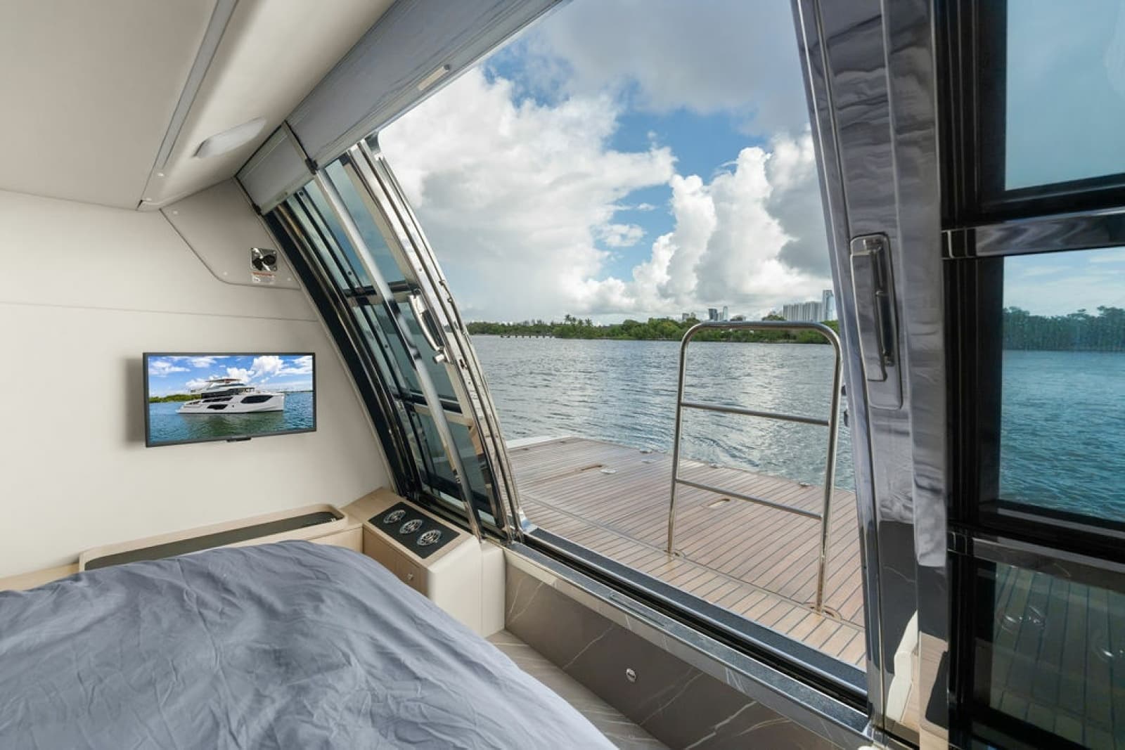 2023 Absolute Navetta 64 - Photo 101