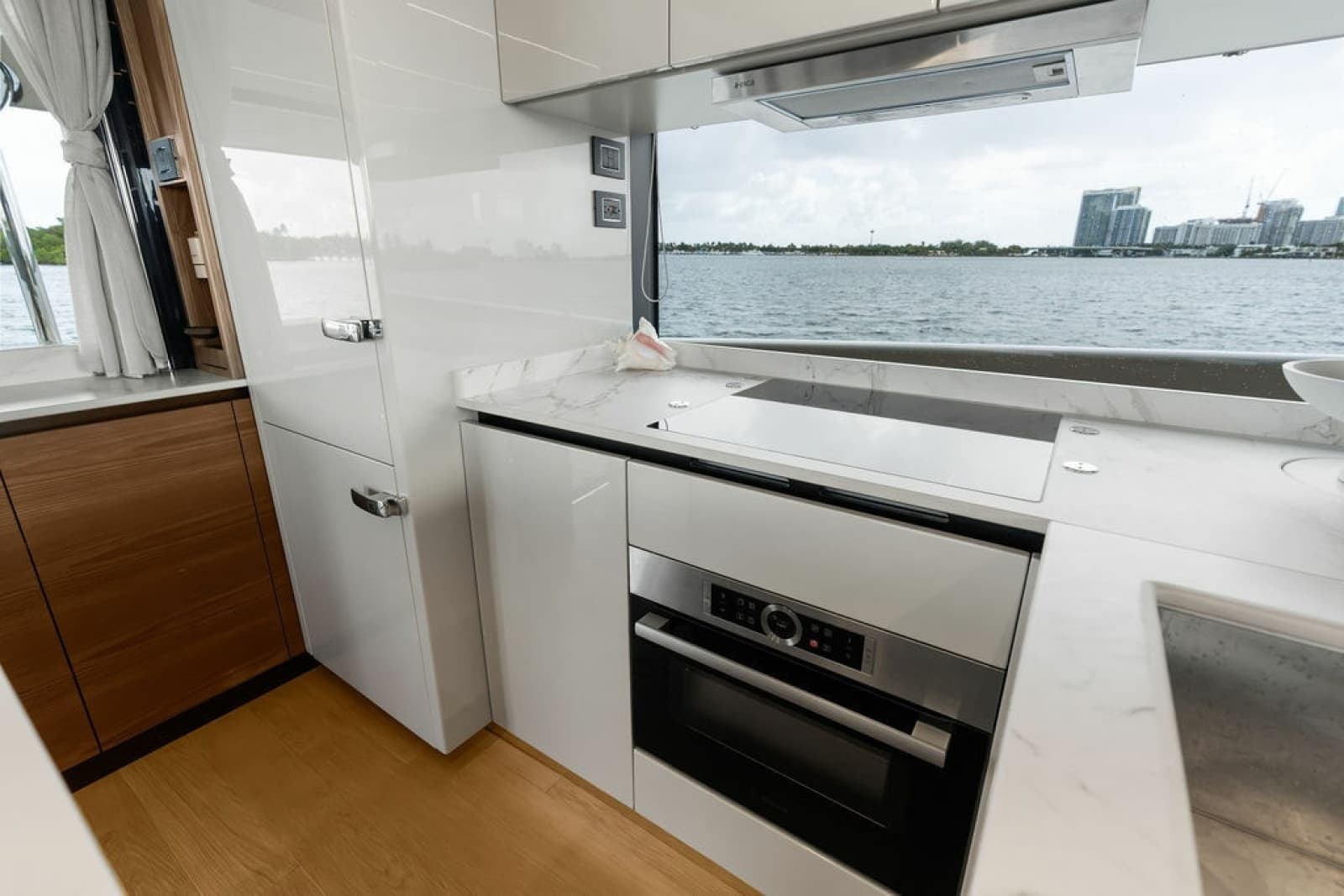 2023 Absolute Navetta 64 - Photo 62