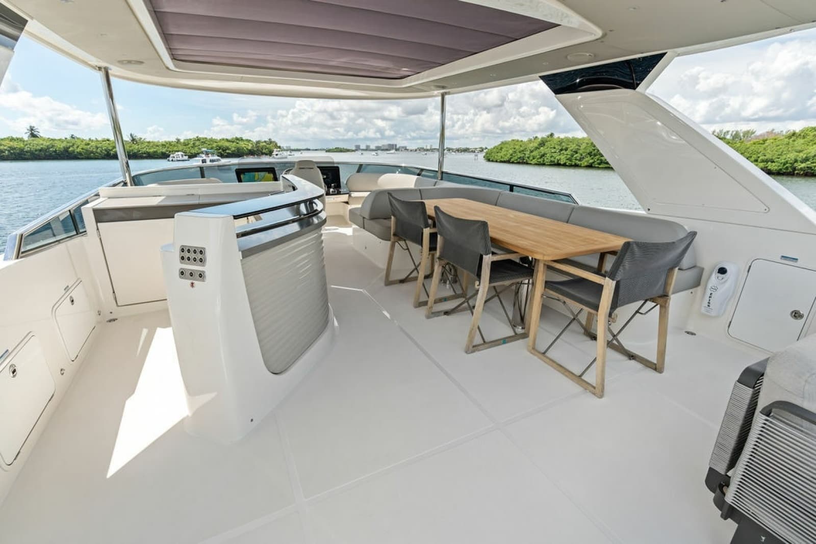 2023 Absolute Navetta 64 - Photo 25