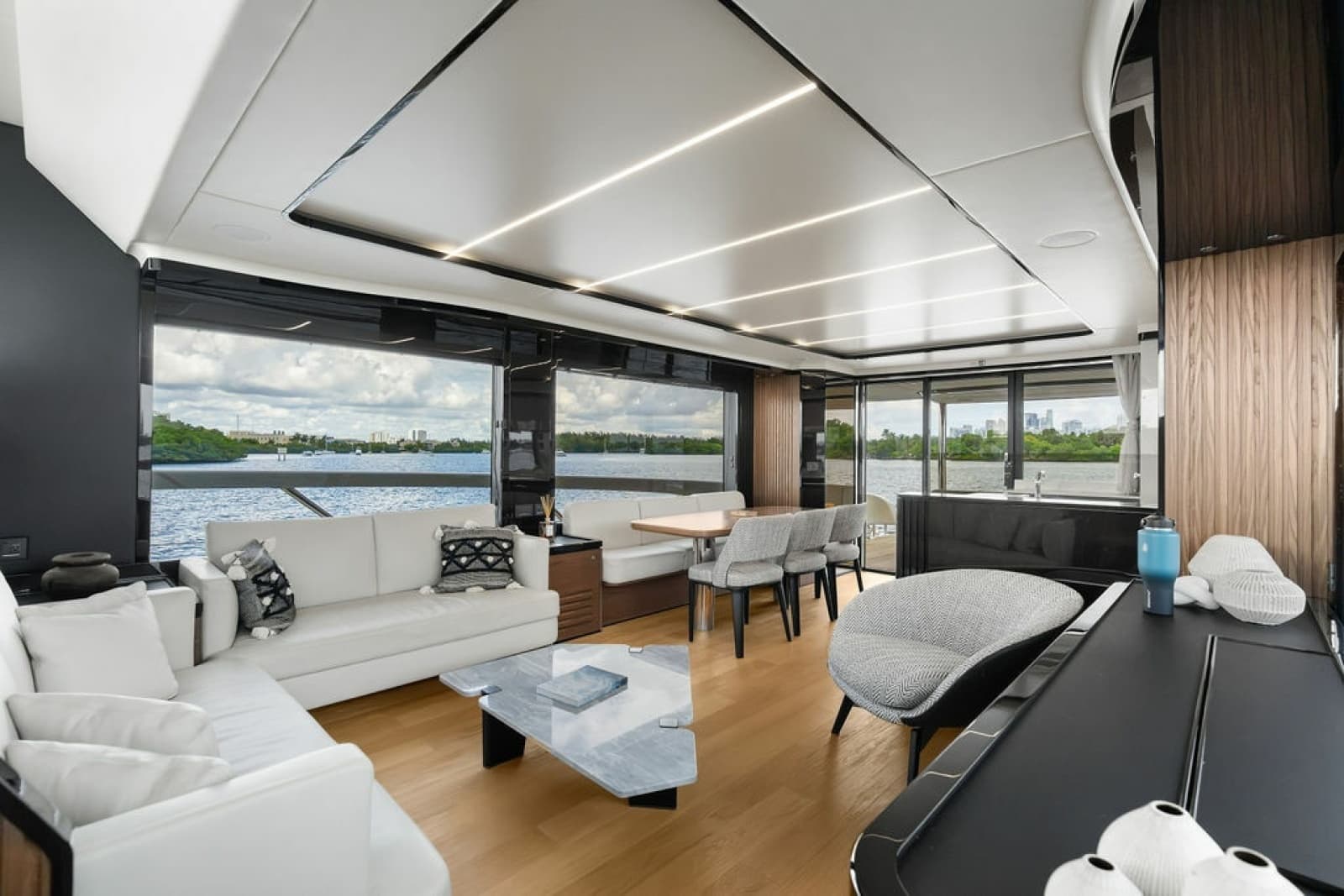 2023 Absolute Navetta 64 - Photo 54