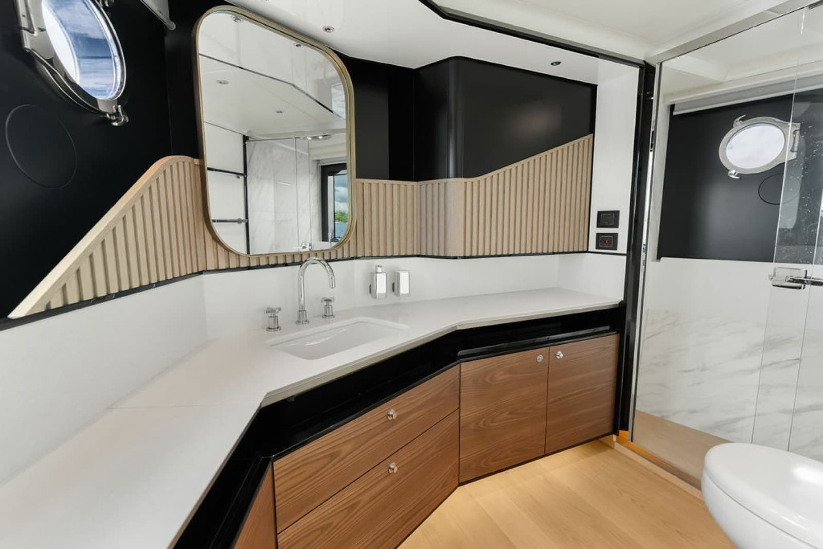 2023 Absolute Navetta 64 - Photo 78
