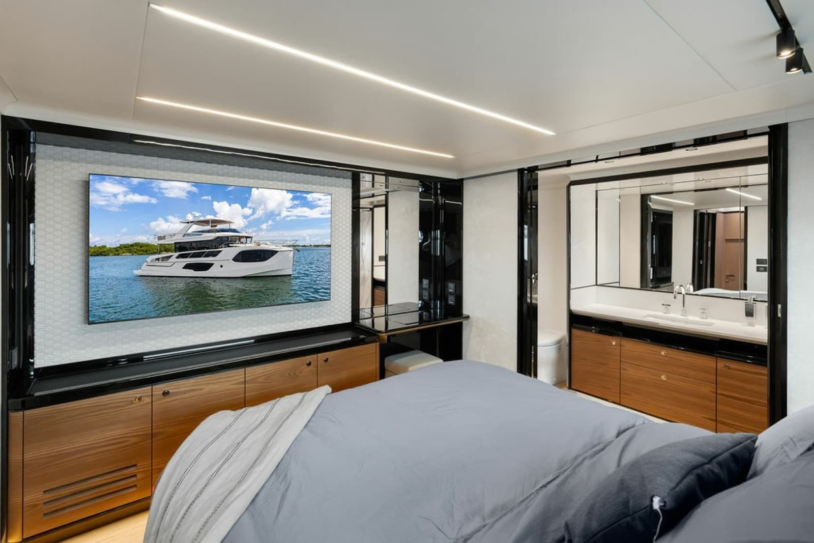 2023 Absolute Navetta 64 - Photo 86