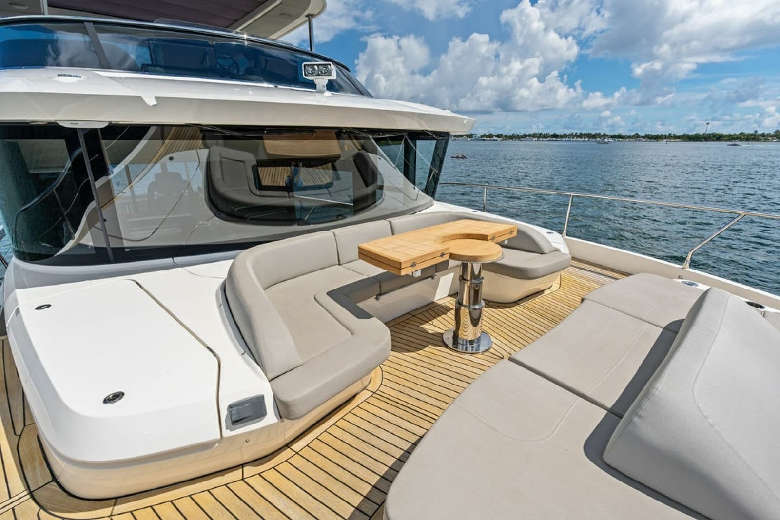 2023 Absolute Navetta 64 - Photo 50