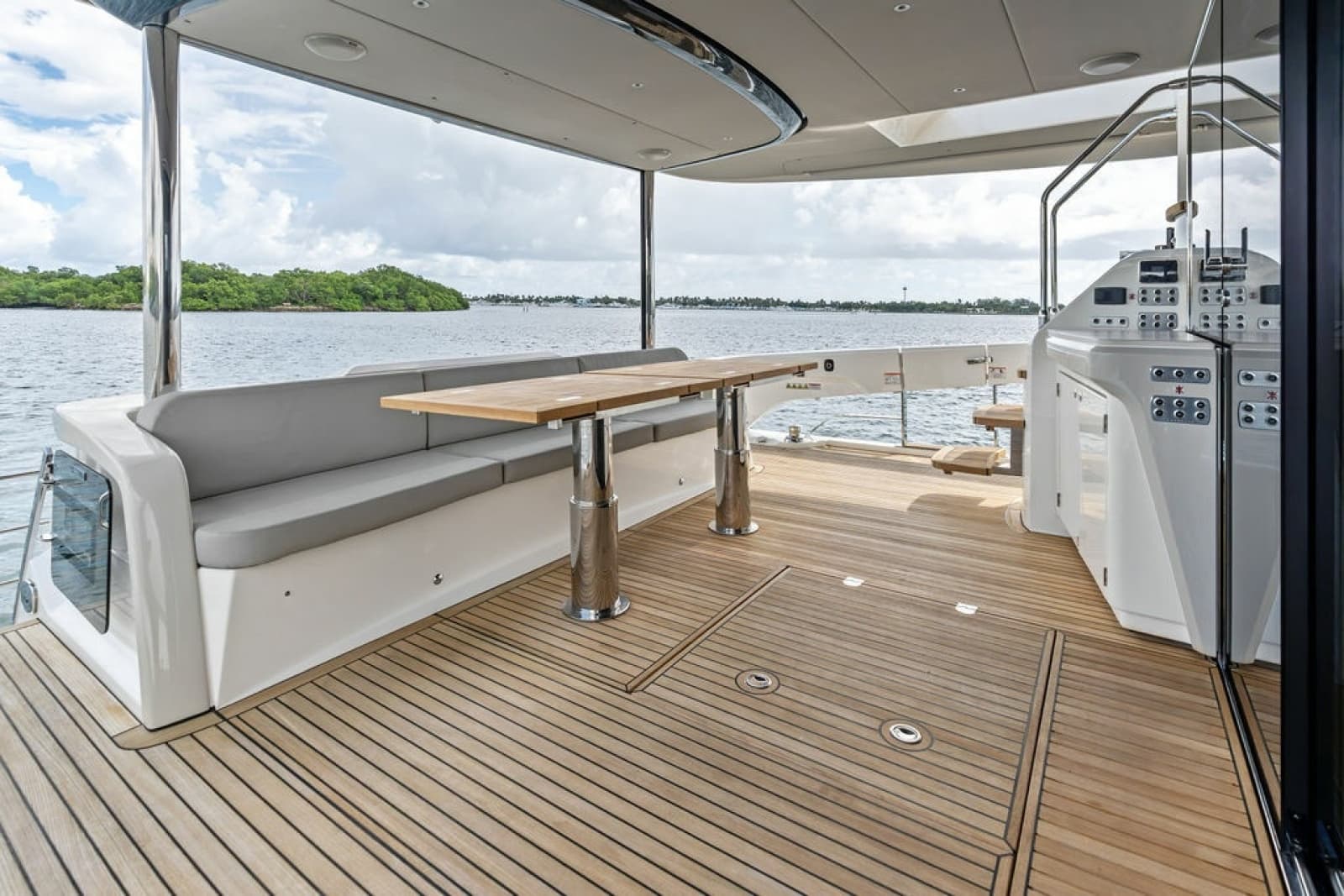 2023 Absolute Navetta 64 - Photo 42