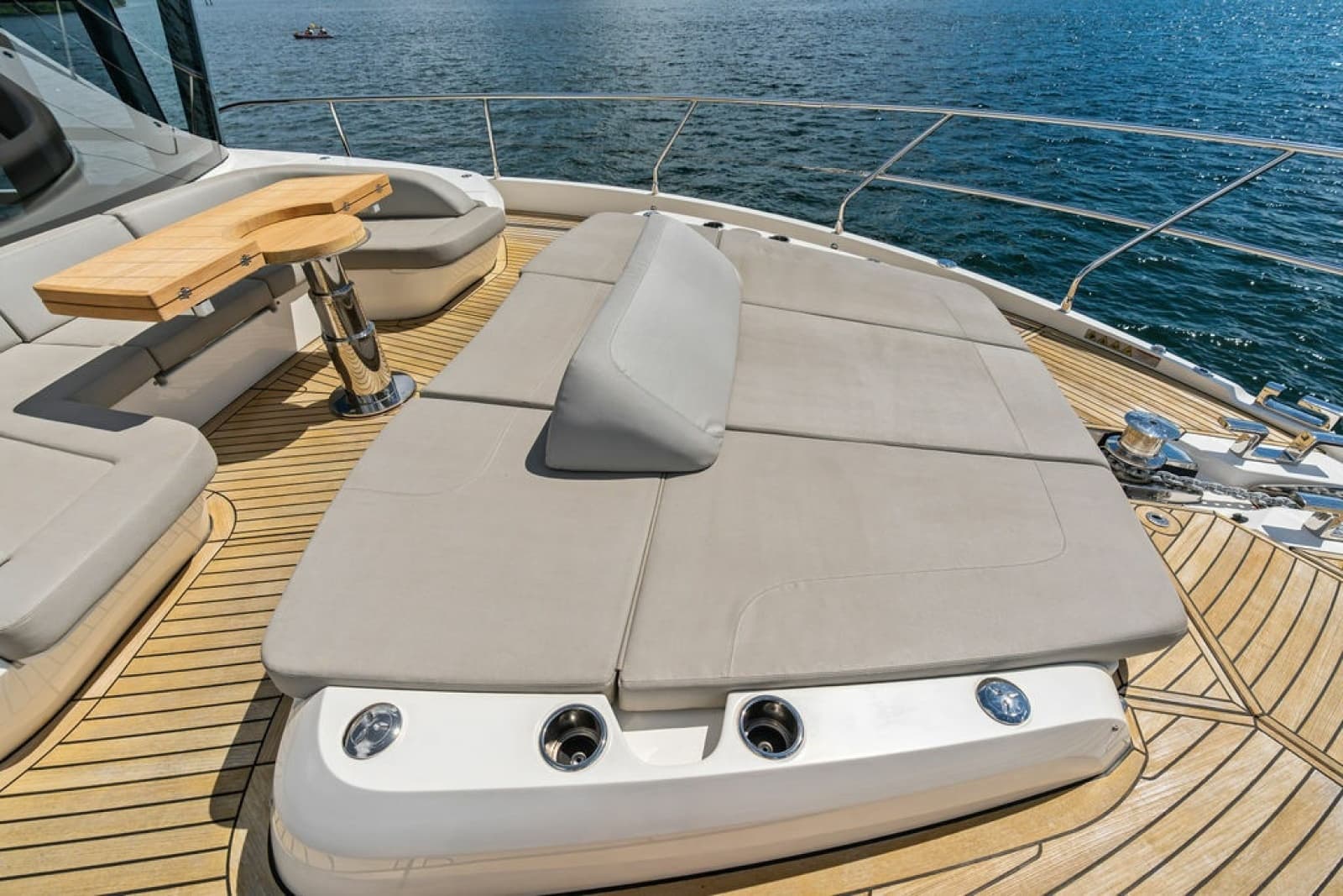 2023 Absolute Navetta 64 - Photo 49
