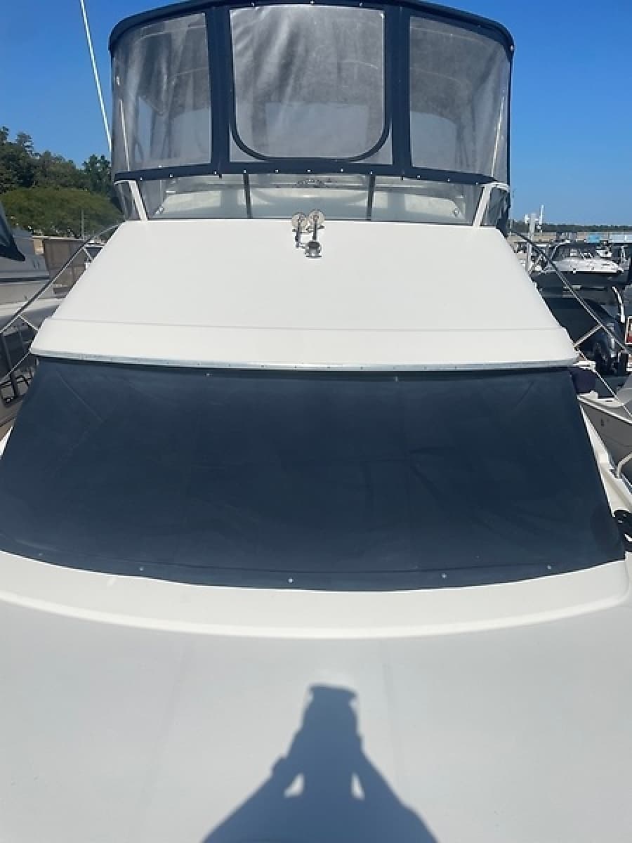 2004 Silverton 35 Motor Yacht - Photo 2
