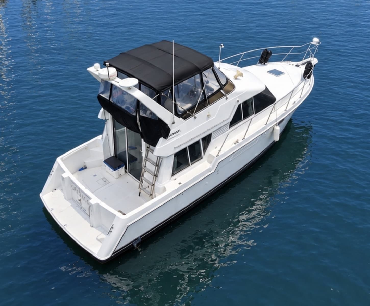 1999 Carver 370 Voyager - Photo 1
