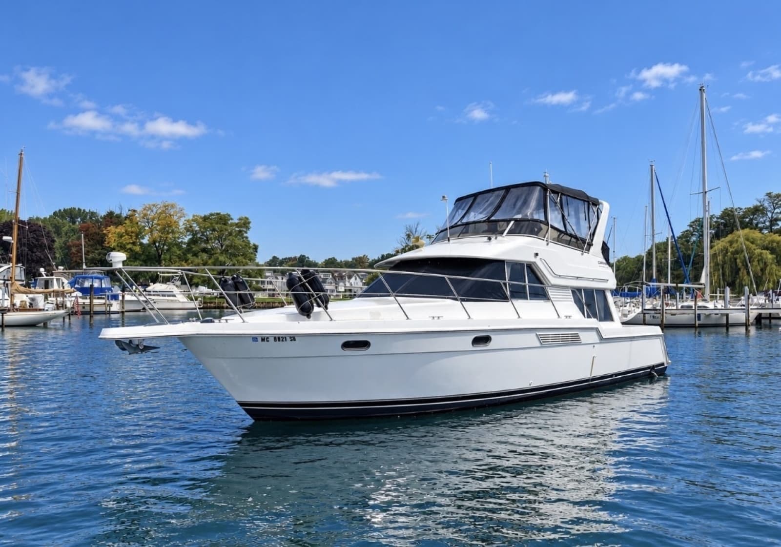 1999 Carver 370 Voyager - Photo 2