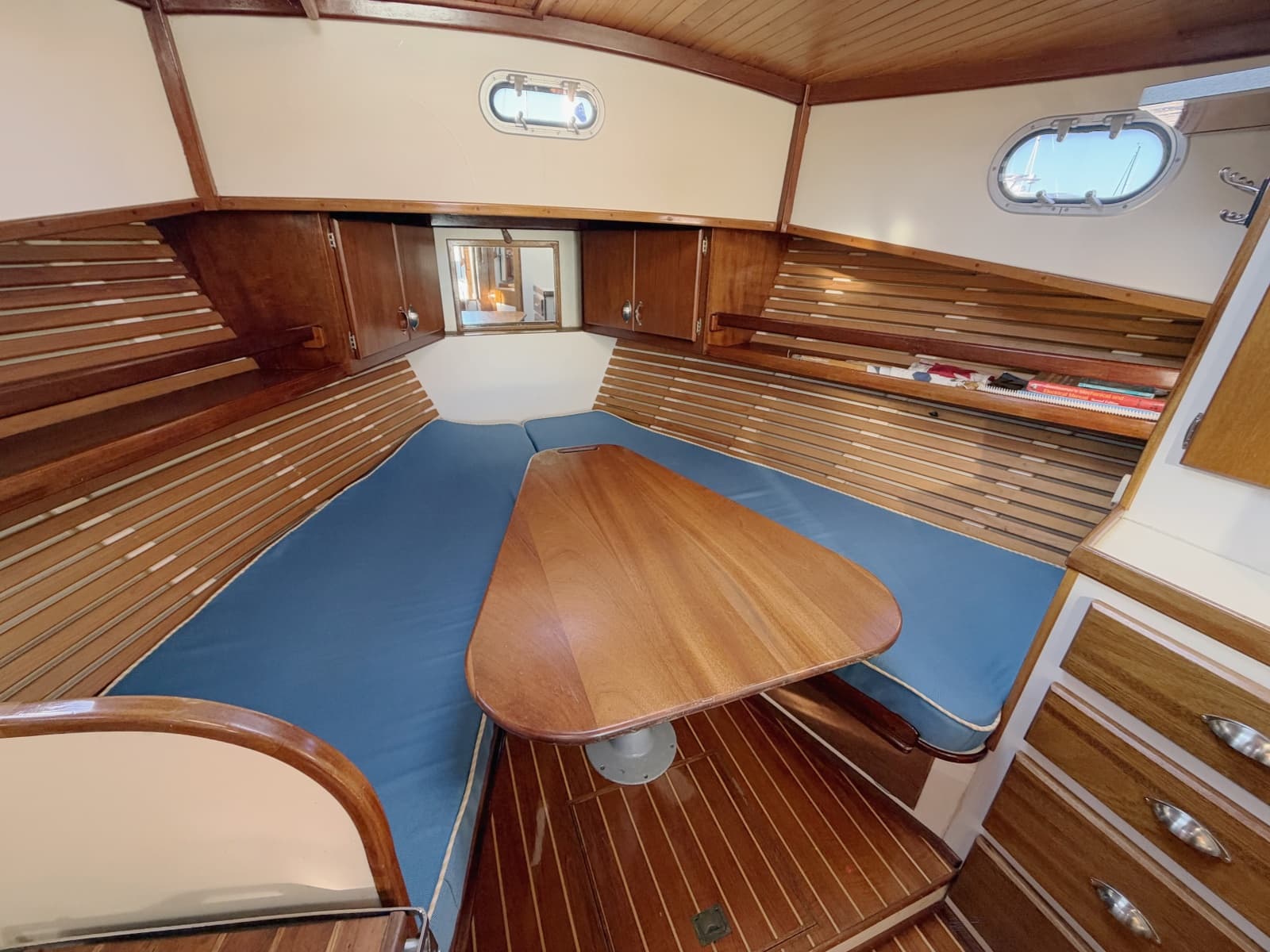 1997 Covey Island Boat Works  - Photo 11