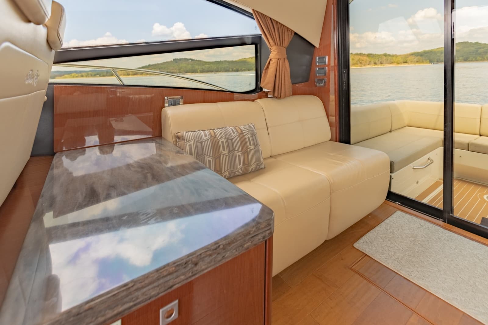 2015 Sea Ray  - Photo 13
