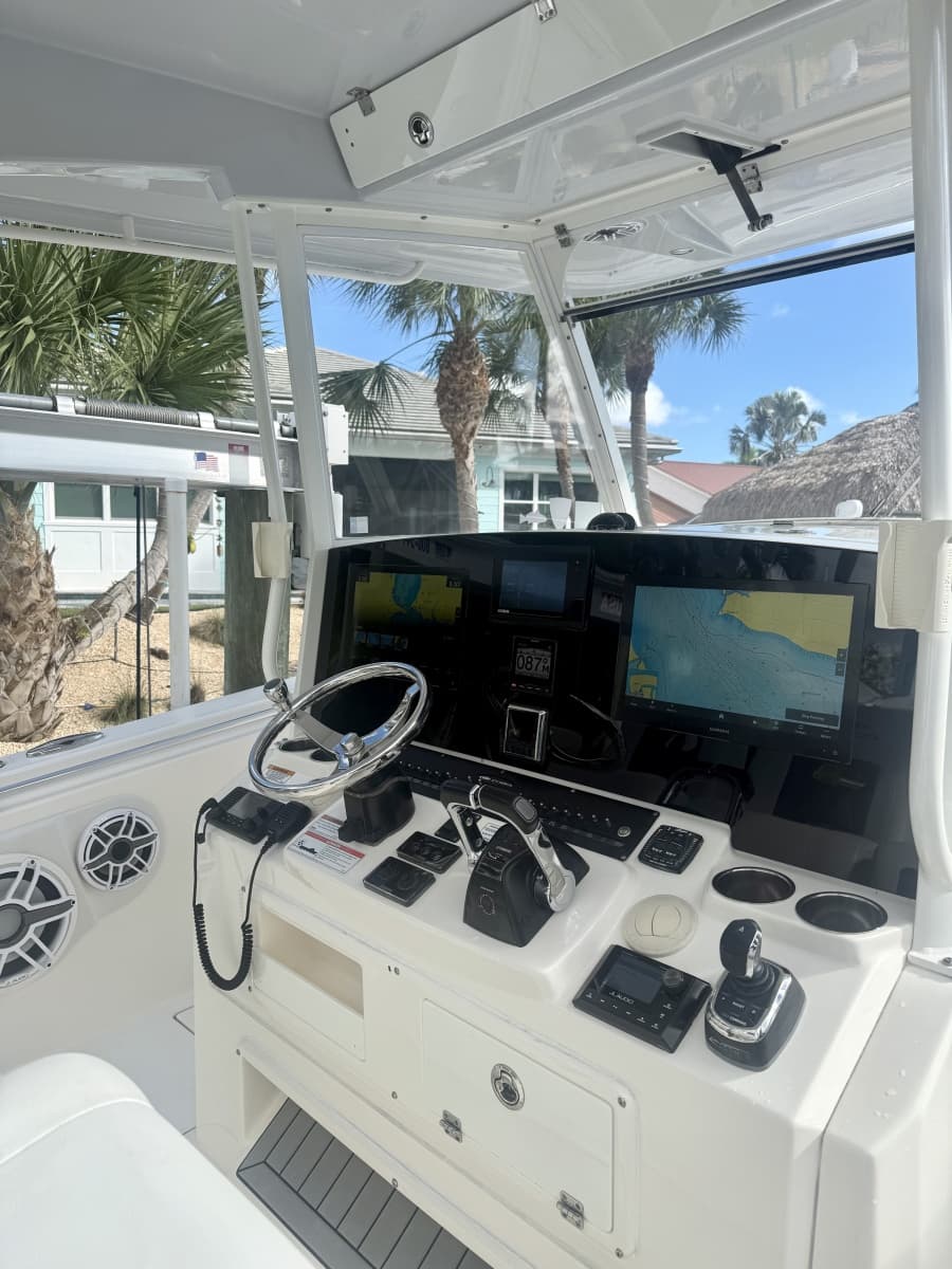 2021 Cobia 350 - Photo 12