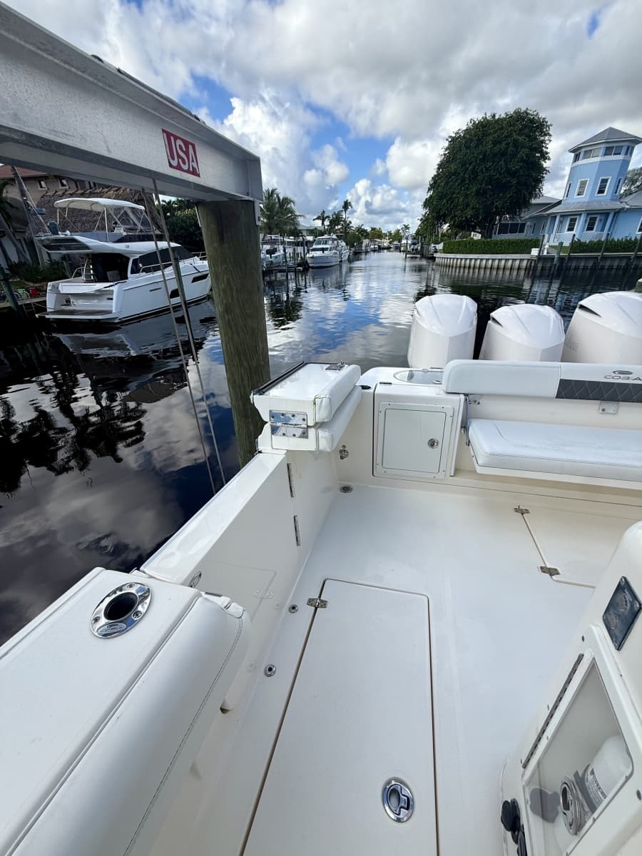 2021 Cobia 350 - Photo 22