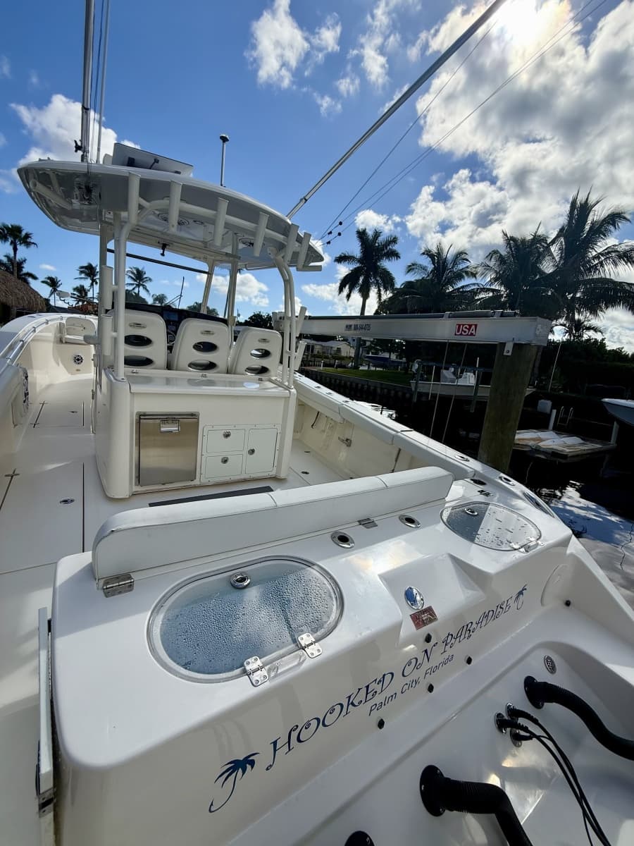 2021 Cobia 350 - Photo 16