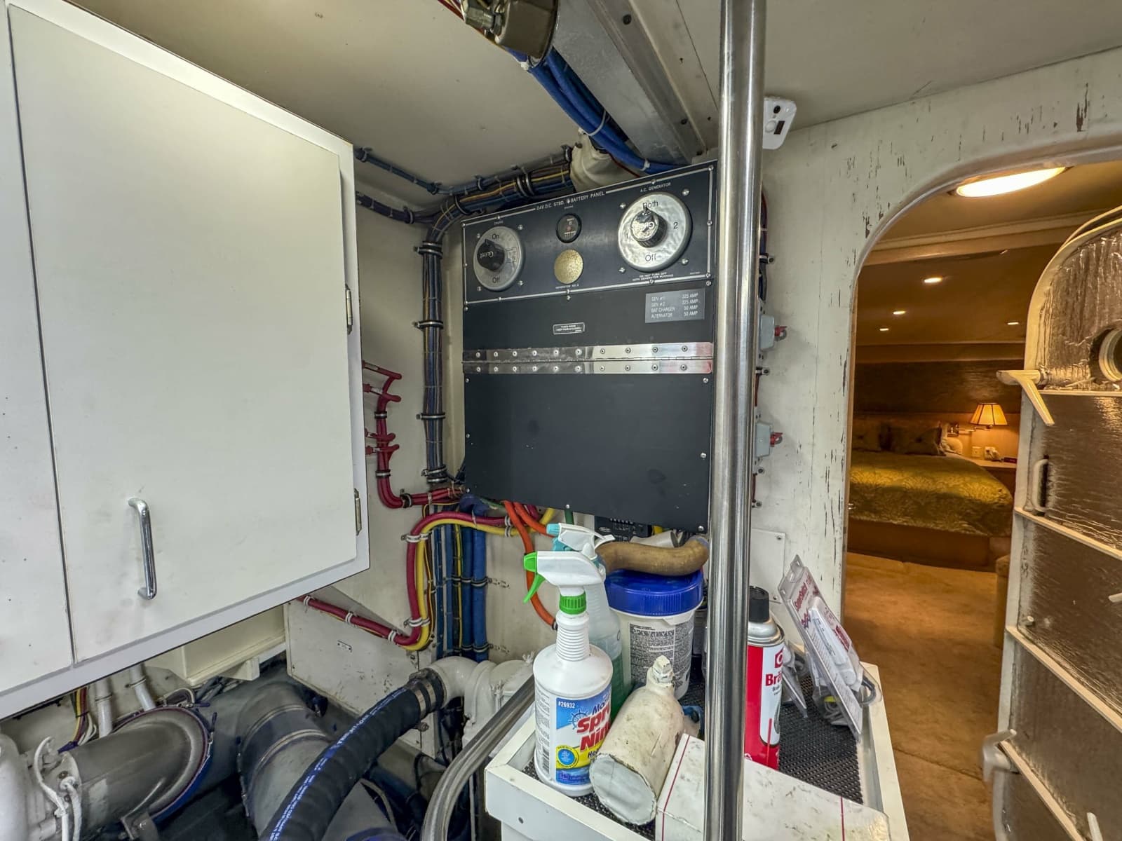 1991 Hatteras 70 Cockpit Motor Yacht - Photo 40