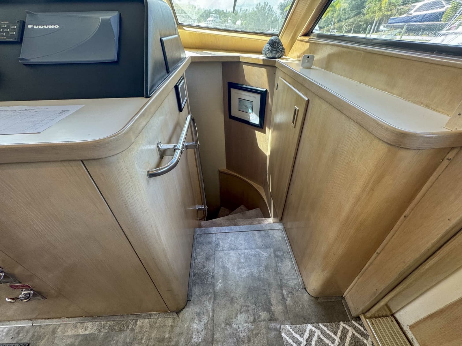1991 Hatteras 70 Cockpit Motor Yacht - Photo 22