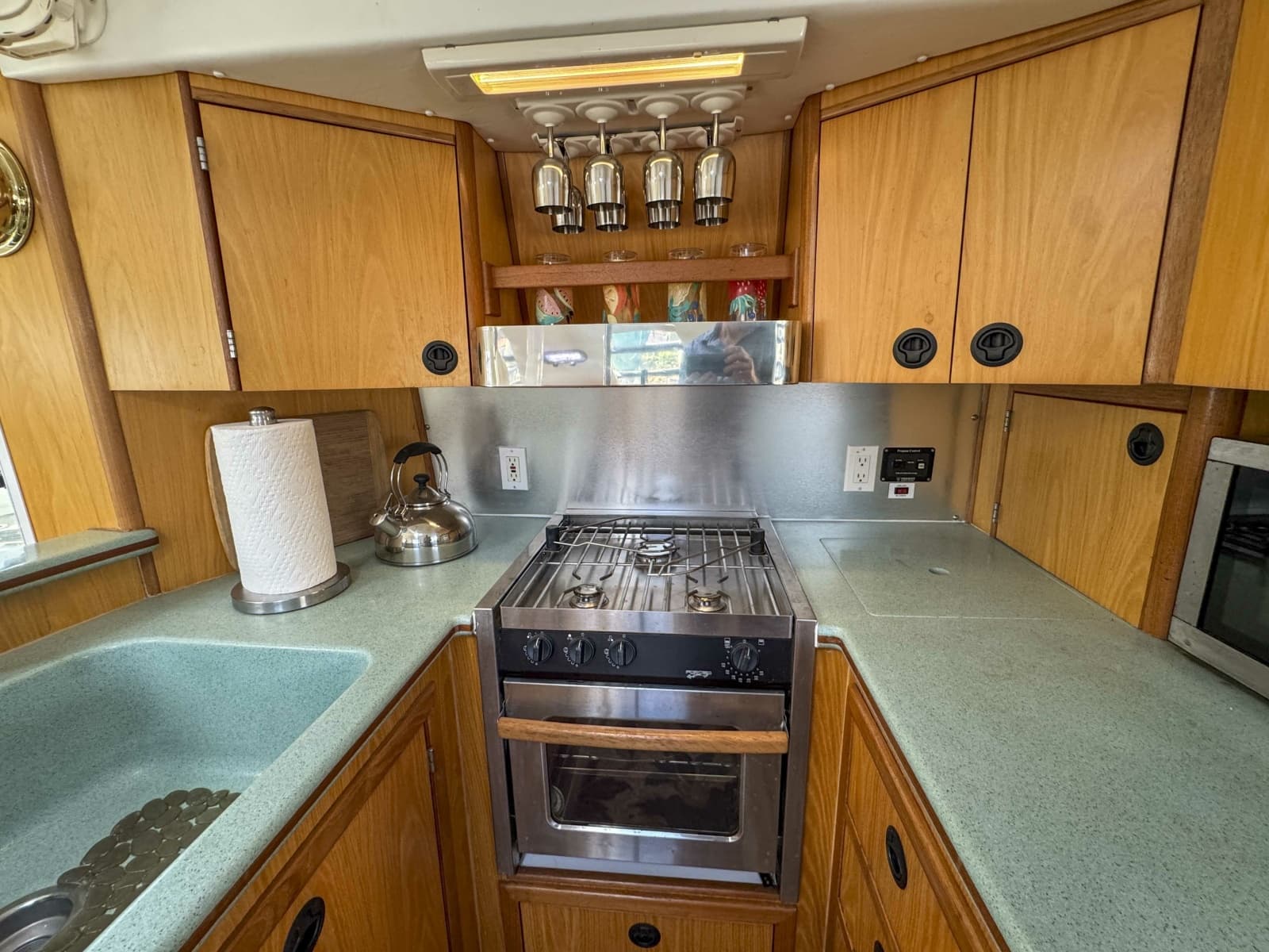 2007 Manta 42 Mk IV - Photo 11
