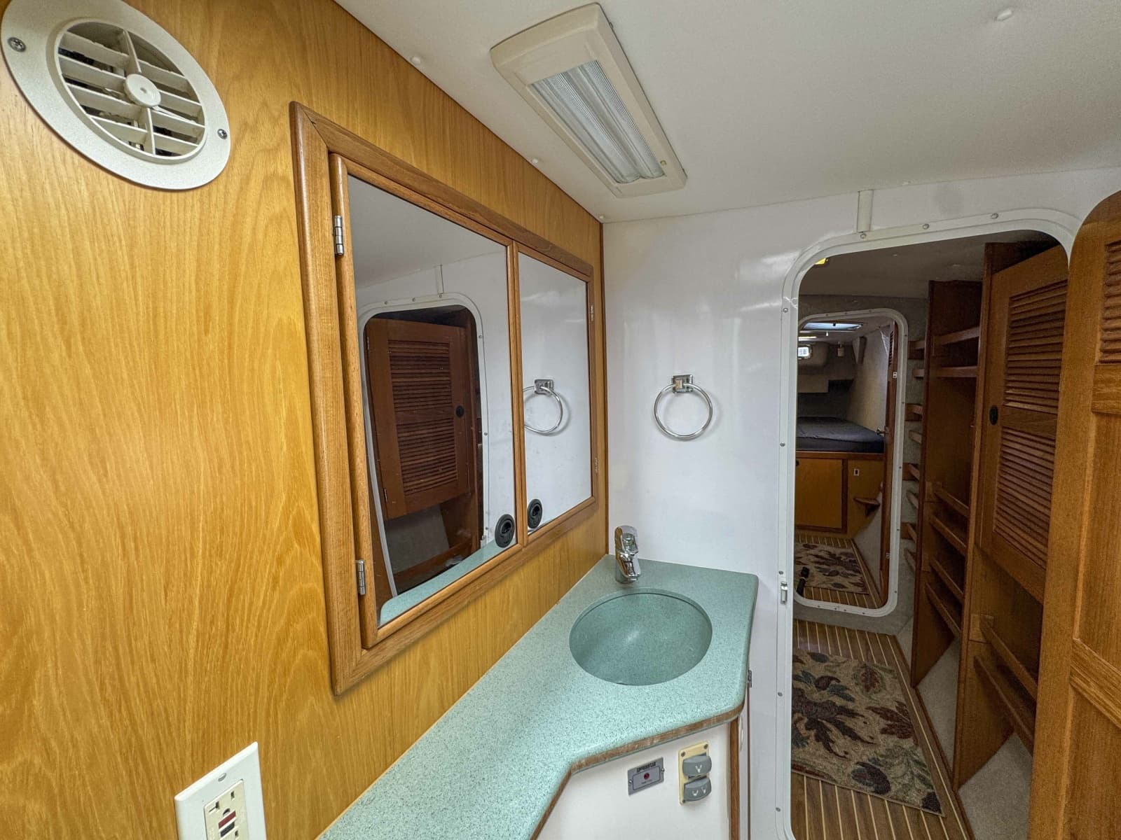 2007 Manta 42 Mk IV - Photo 21