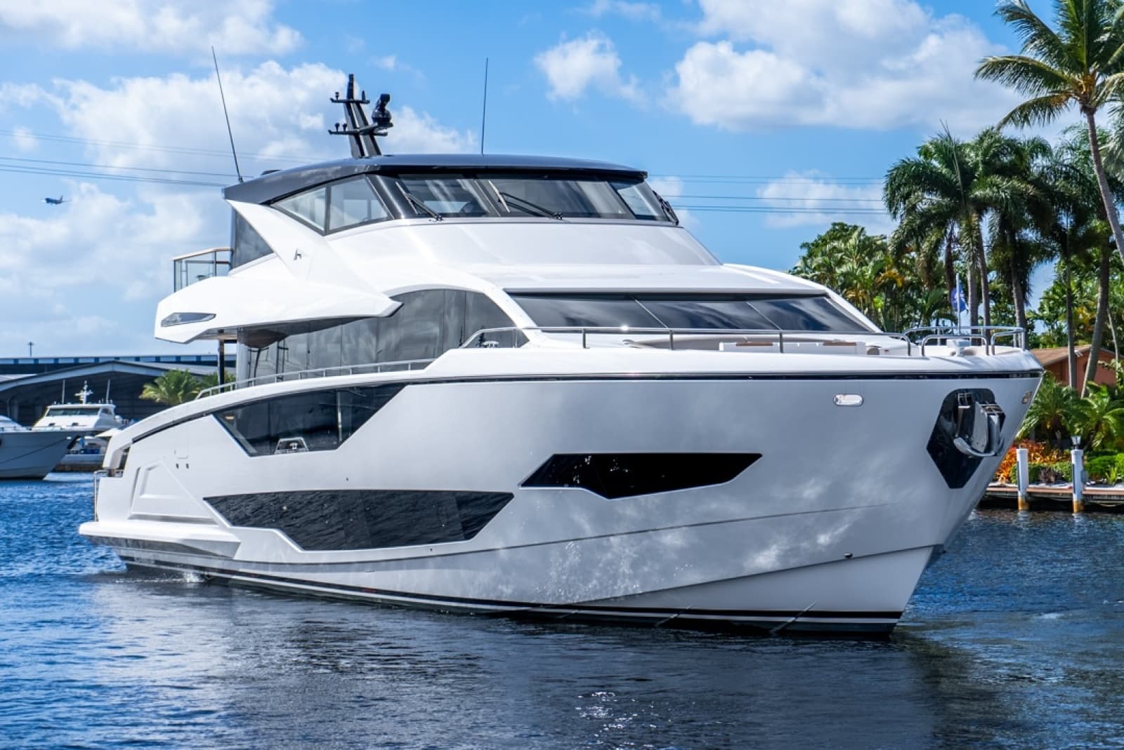 2025 Sunseeker 90 Ocean Enclosed - Photo 1
