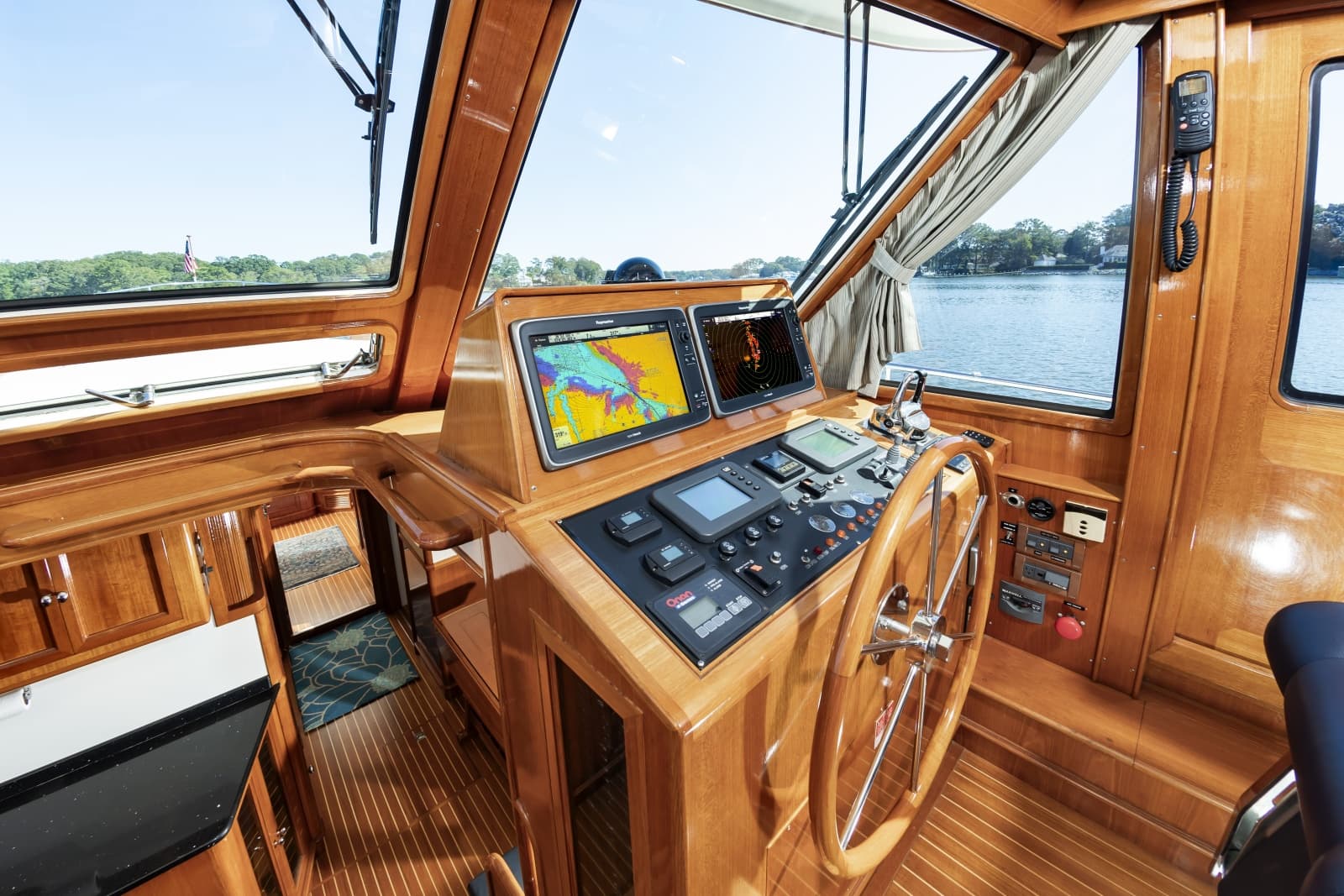 2007 Grand Banks  - Photo 20