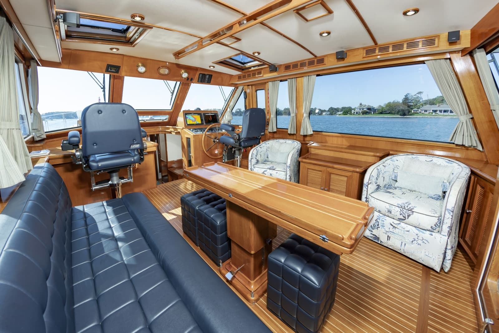 2007 Grand Banks  - Photo 17