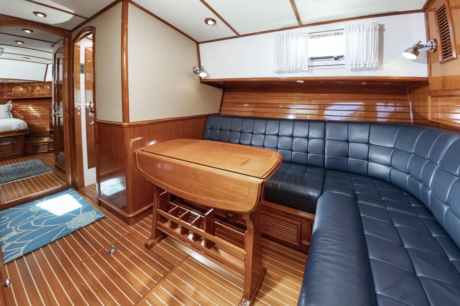 2007 Grand Banks  - Photo 31