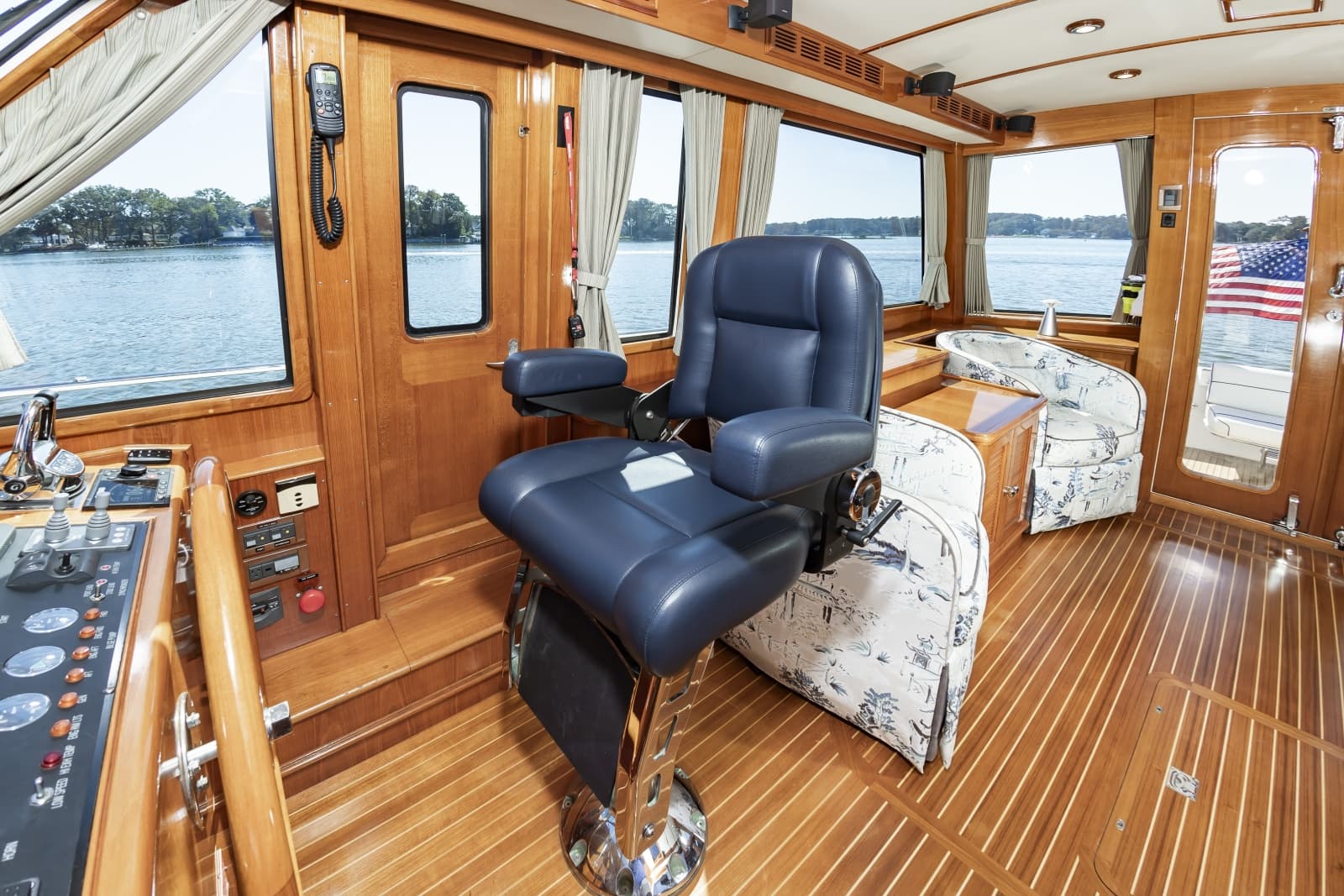 2007 Grand Banks  - Photo 21