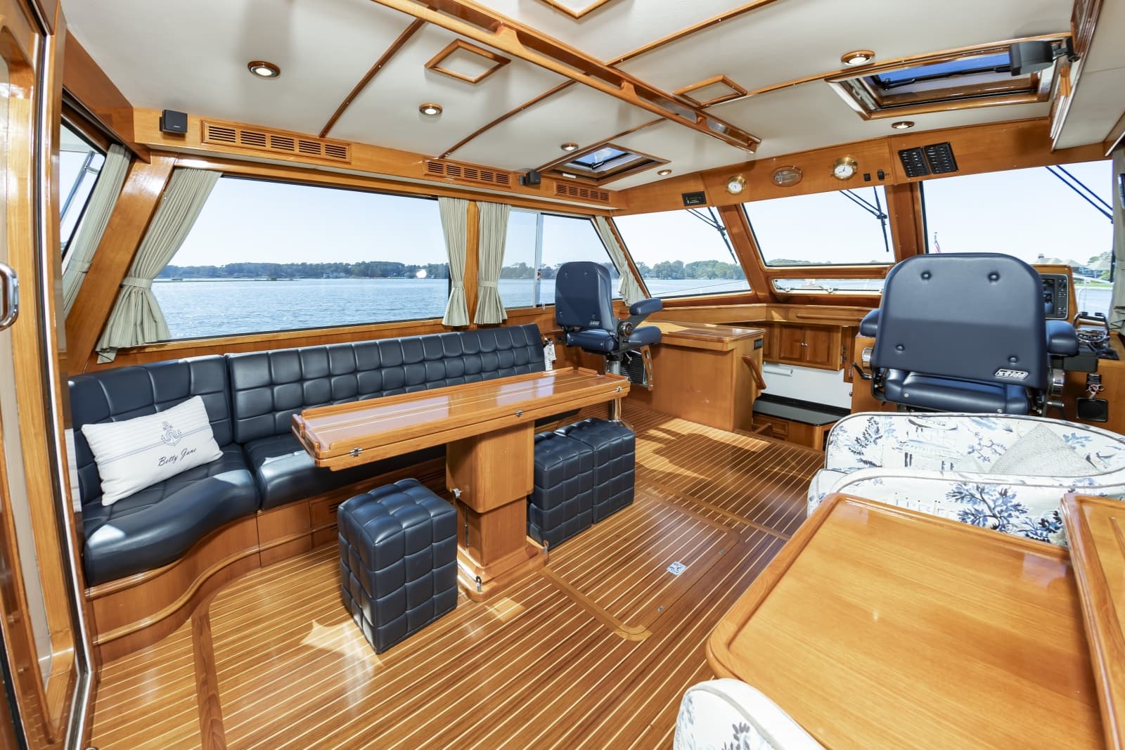 2007 Grand Banks  - Photo 16