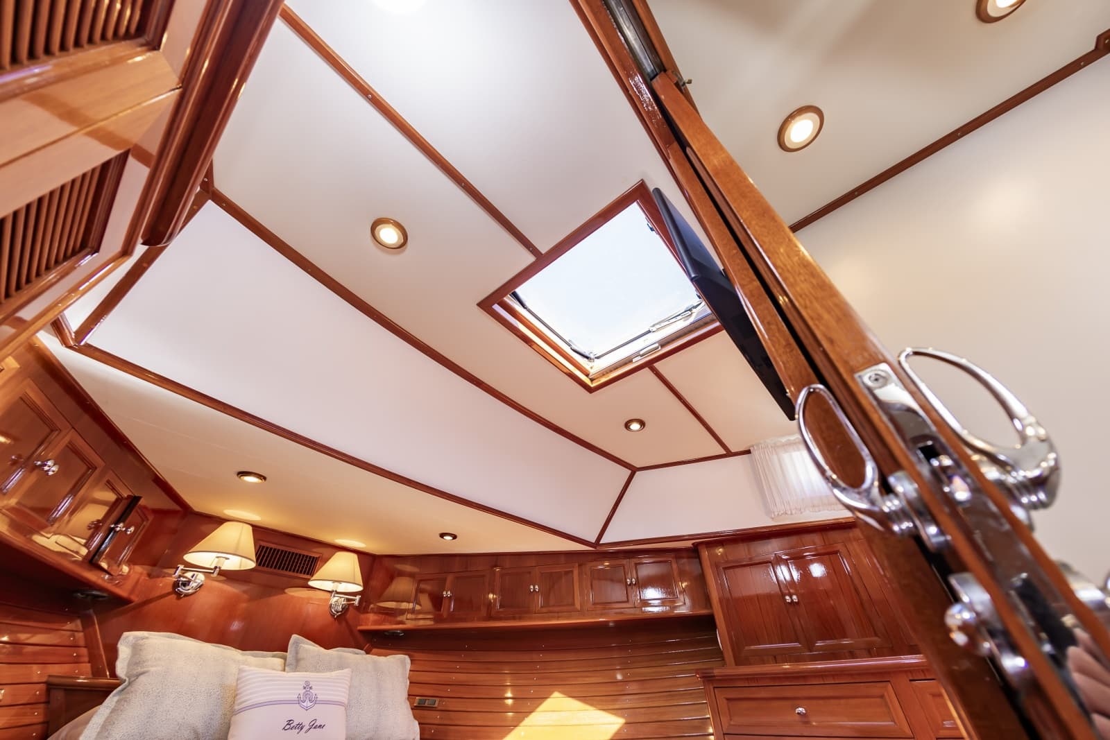 2007 Grand Banks  - Photo 46
