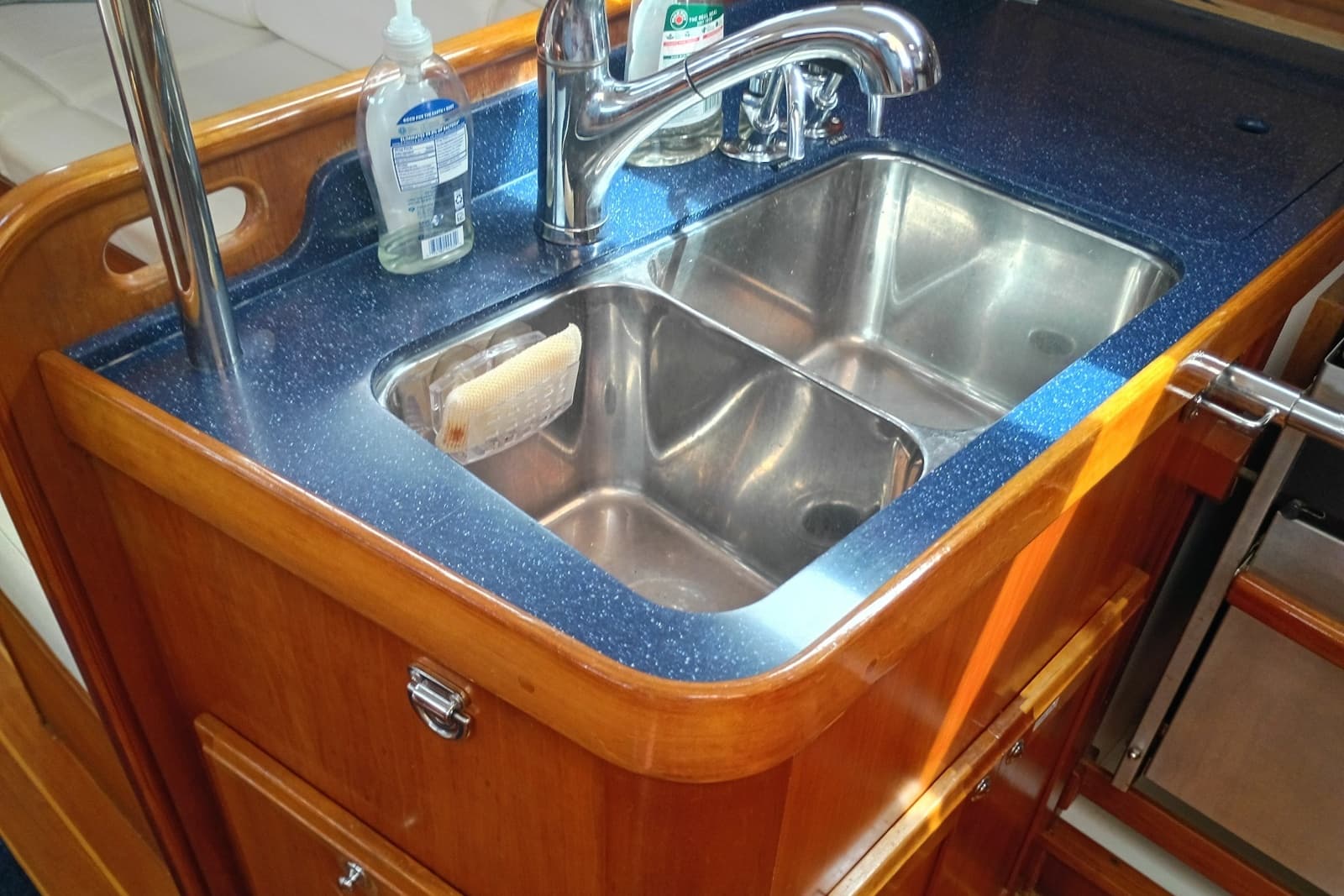 2005 Sabre 426 - Photo 62