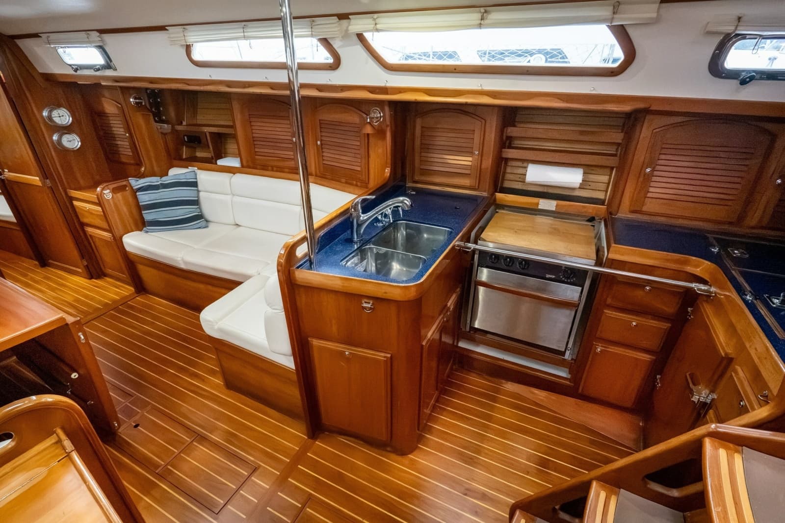 2005 Sabre 426 - Photo 23