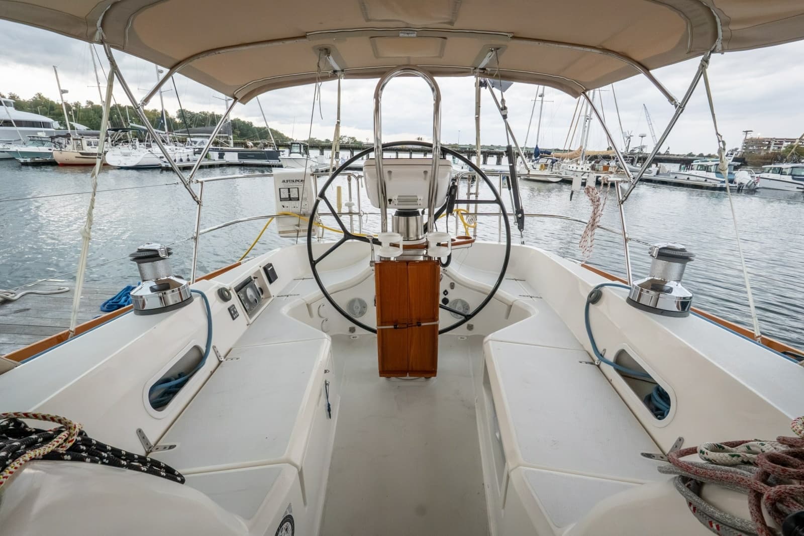 2005 Sabre 426 - Photo 5