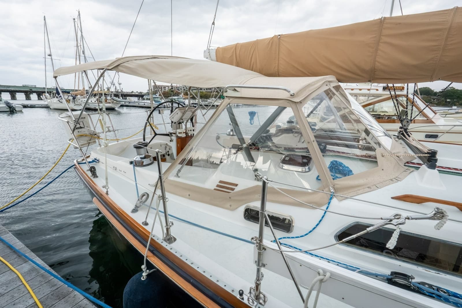 2005 Sabre 426 - Photo 8