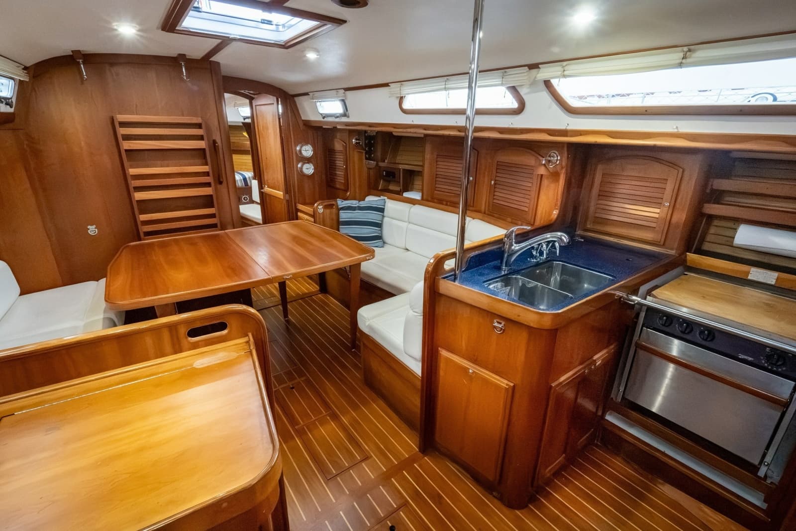 2005 Sabre 426 - Photo 25