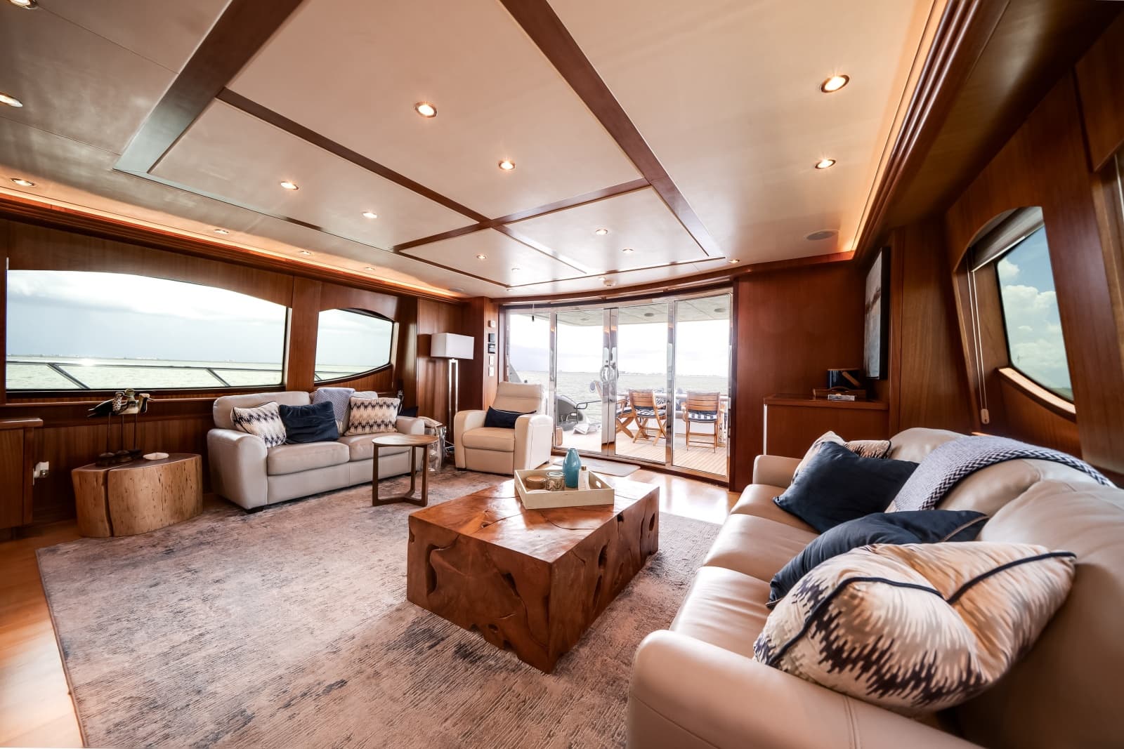 2008 Hatteras  - Photo 21