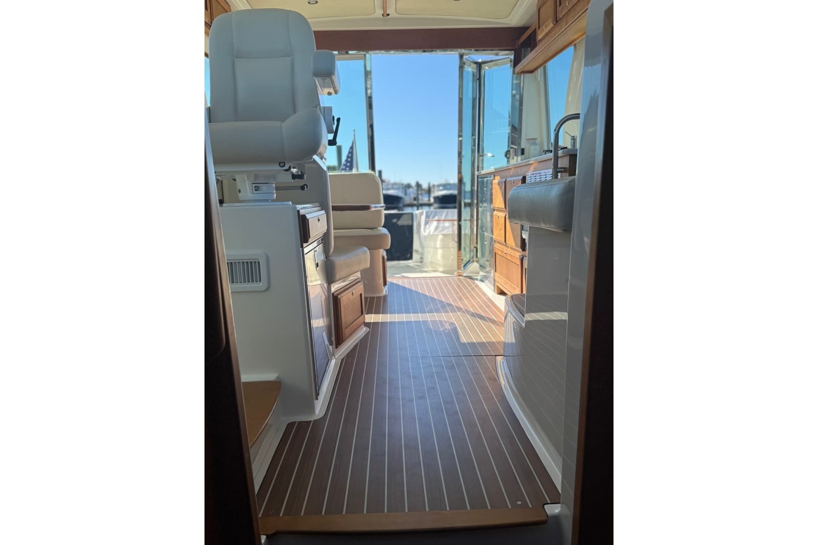 2017 Back Cove 41 - Photo 13