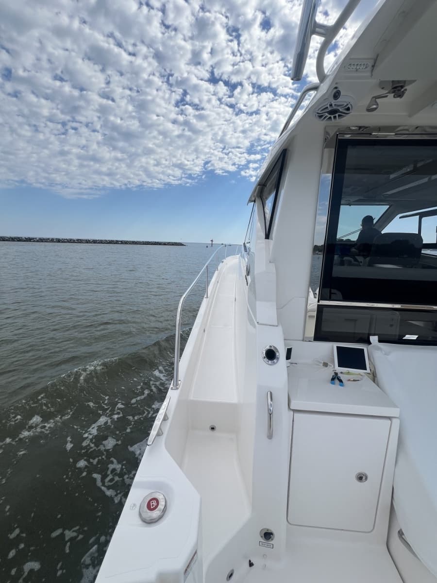 2025 Pursuit OS 445 Offshore - Photo 16