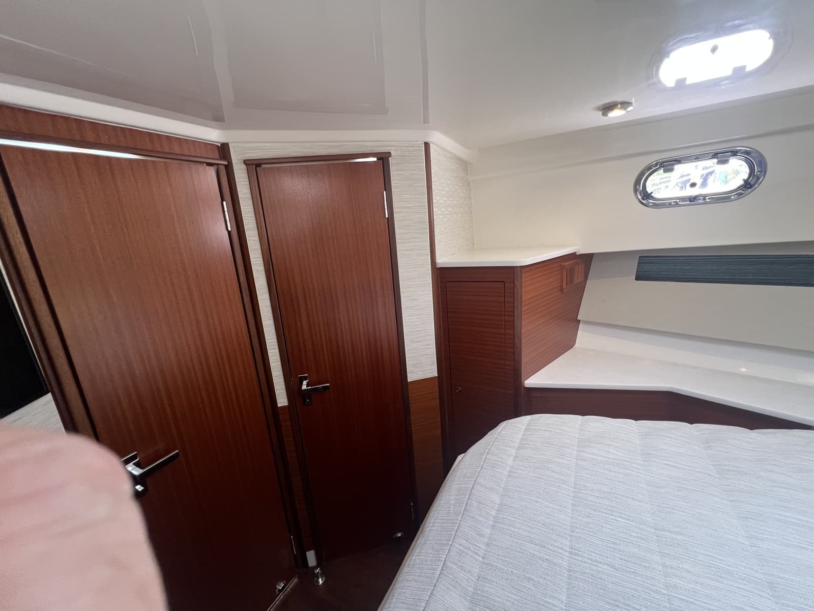 2025 Pursuit OS 445 Offshore - Photo 18