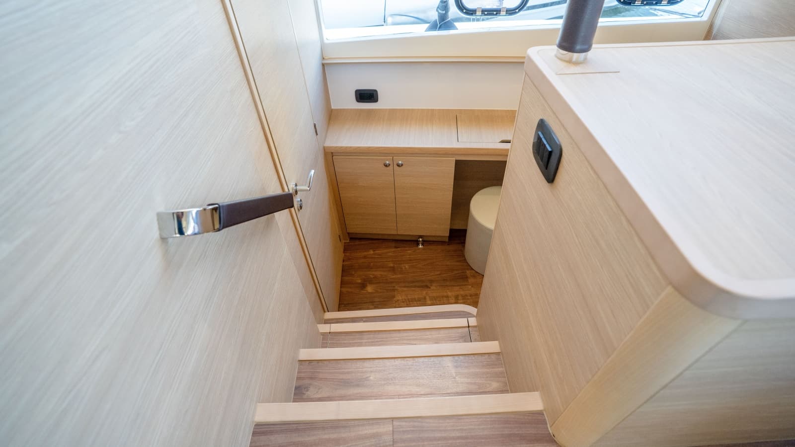 2025 Aquila 54 Yacht - Photo 33