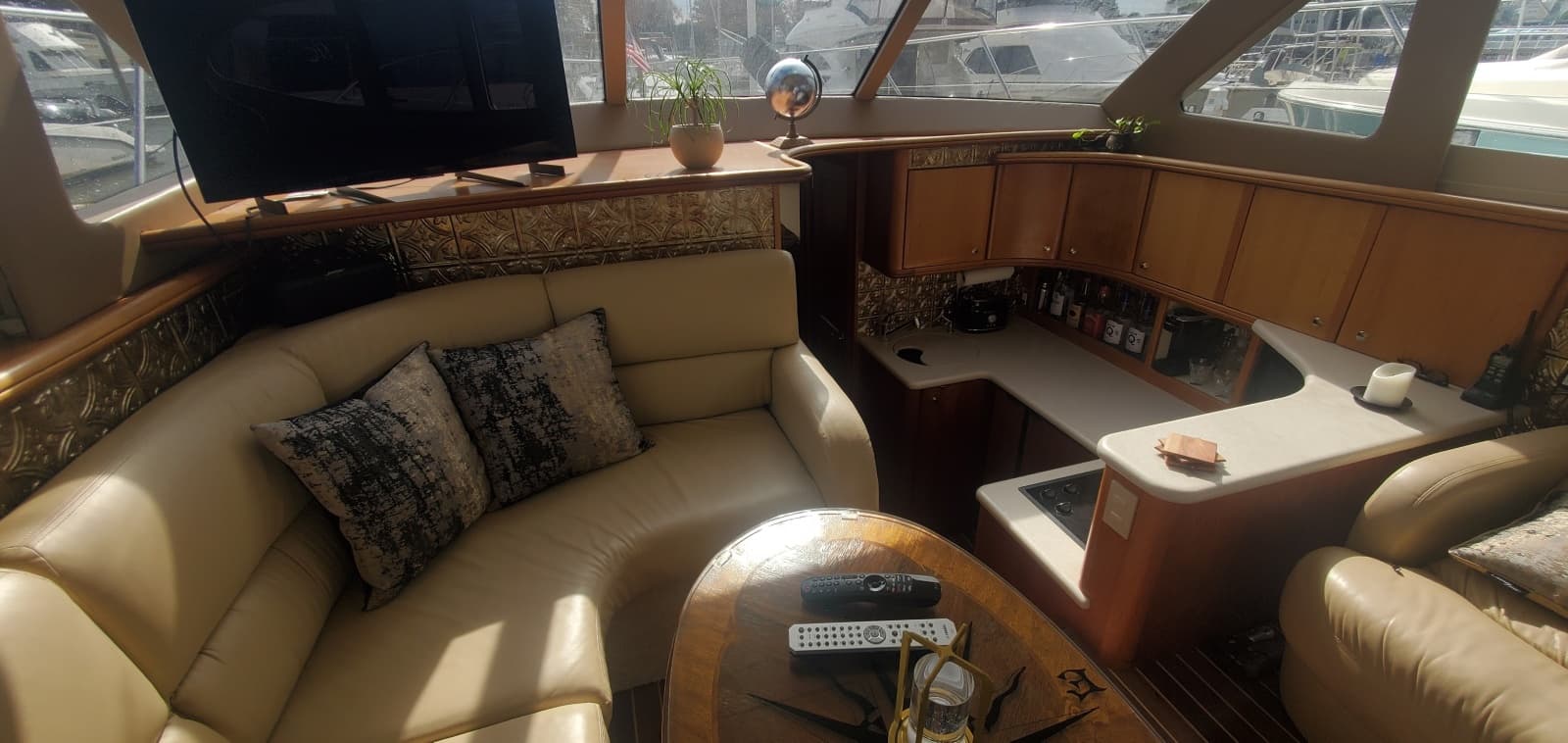 2003 Silverton 38 Convertible - Photo 21
