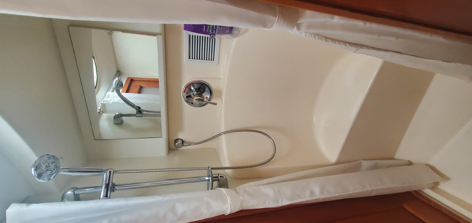 2003 Silverton 38 Convertible - Photo 30